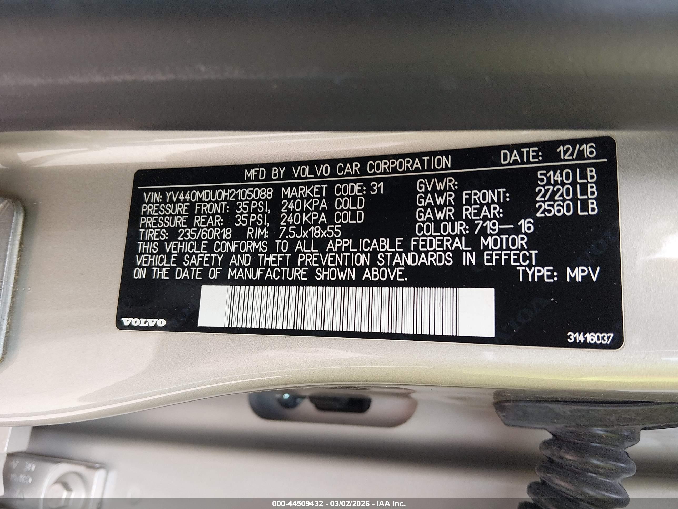 VOLVO XC60 image 9