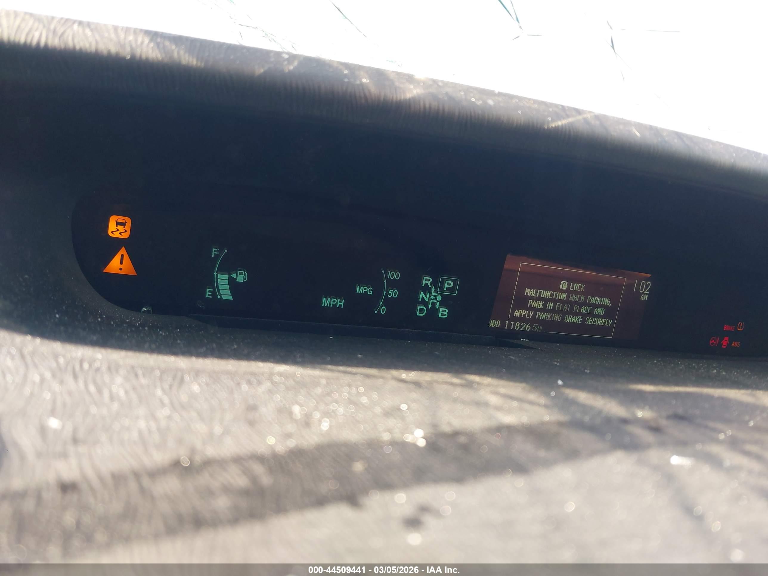 TOYOTA PRIUS image 7