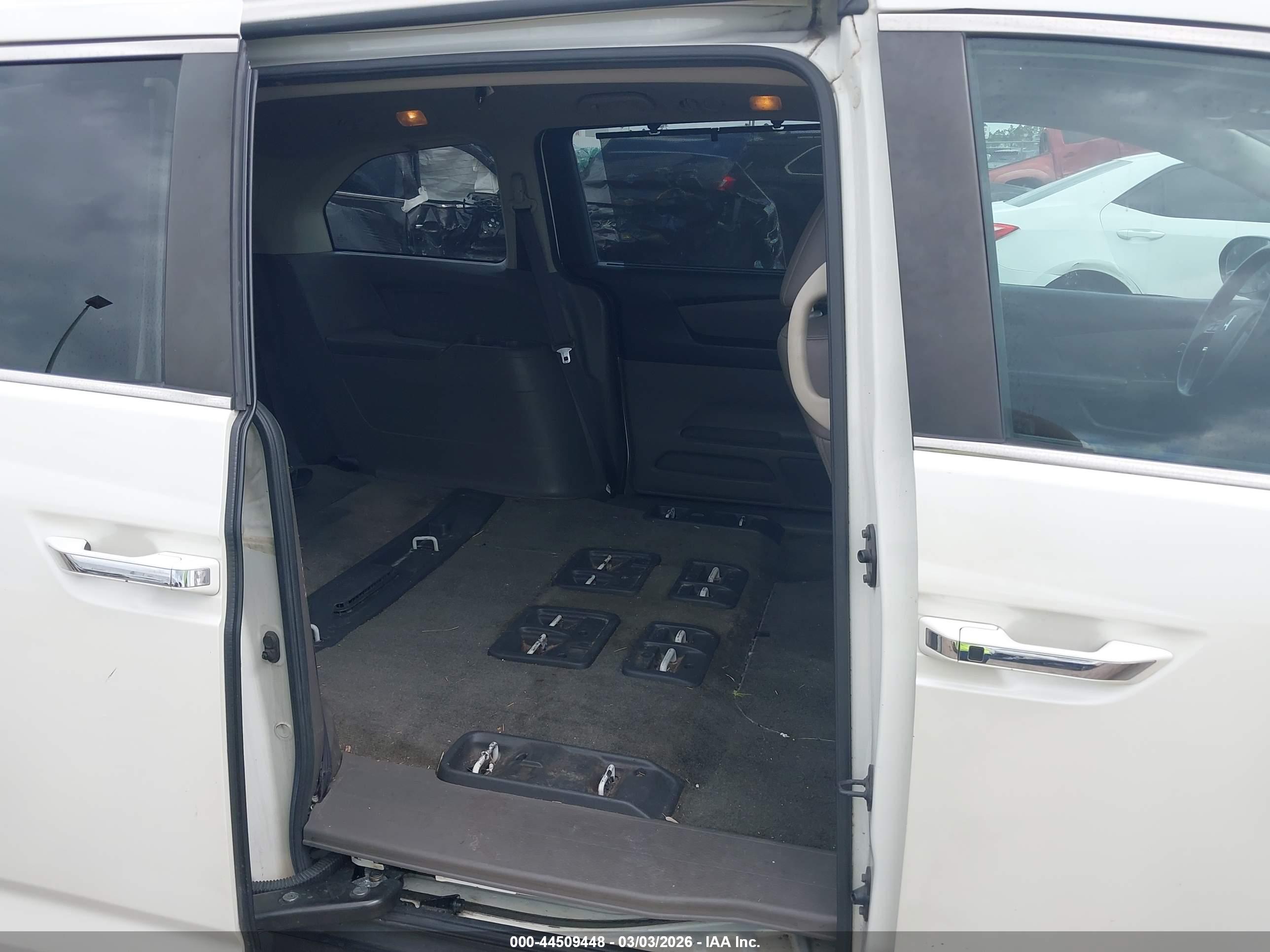 HONDA ODYSSEY image 8
