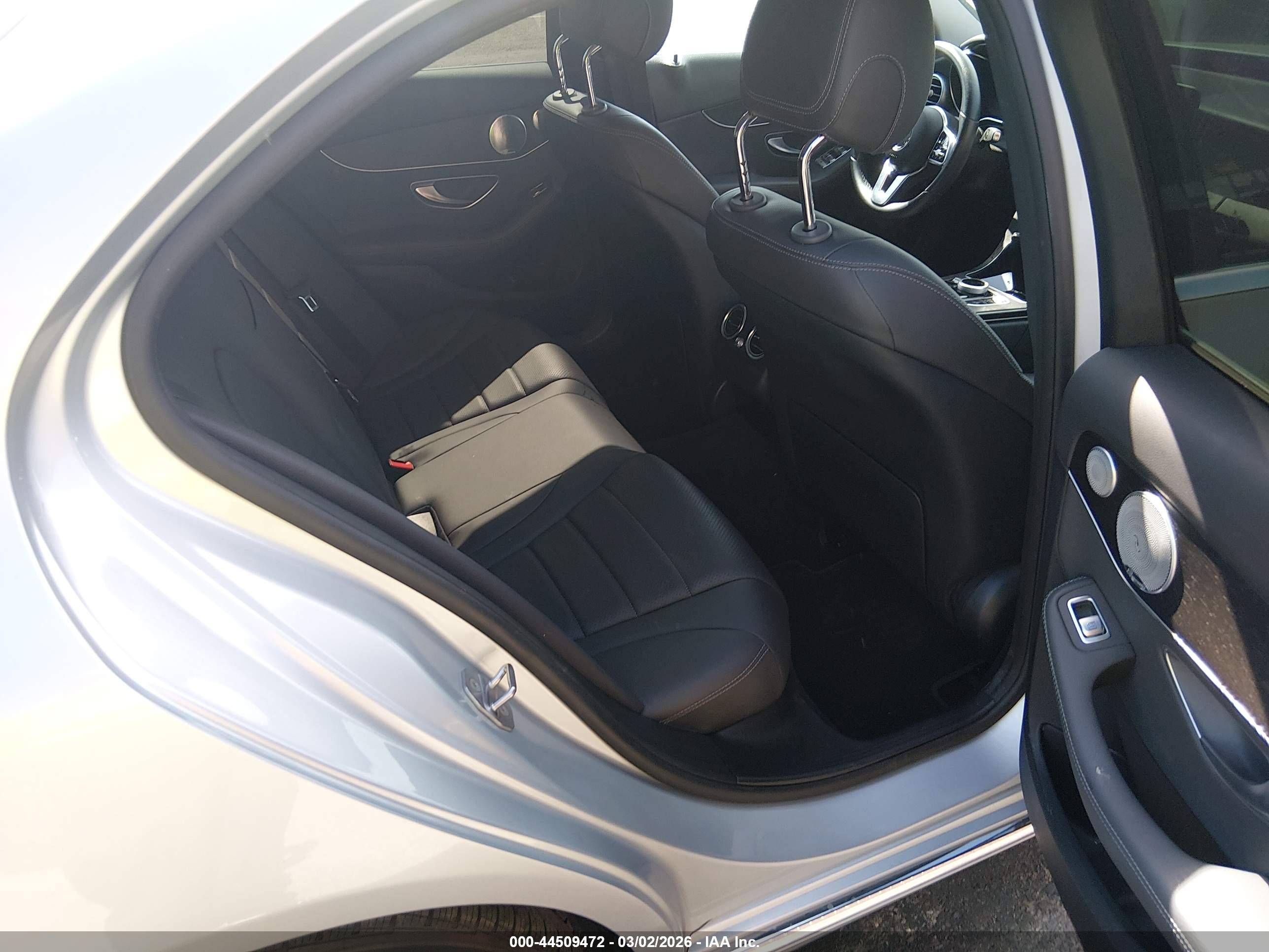 MERCEDES-BENZ C image 8