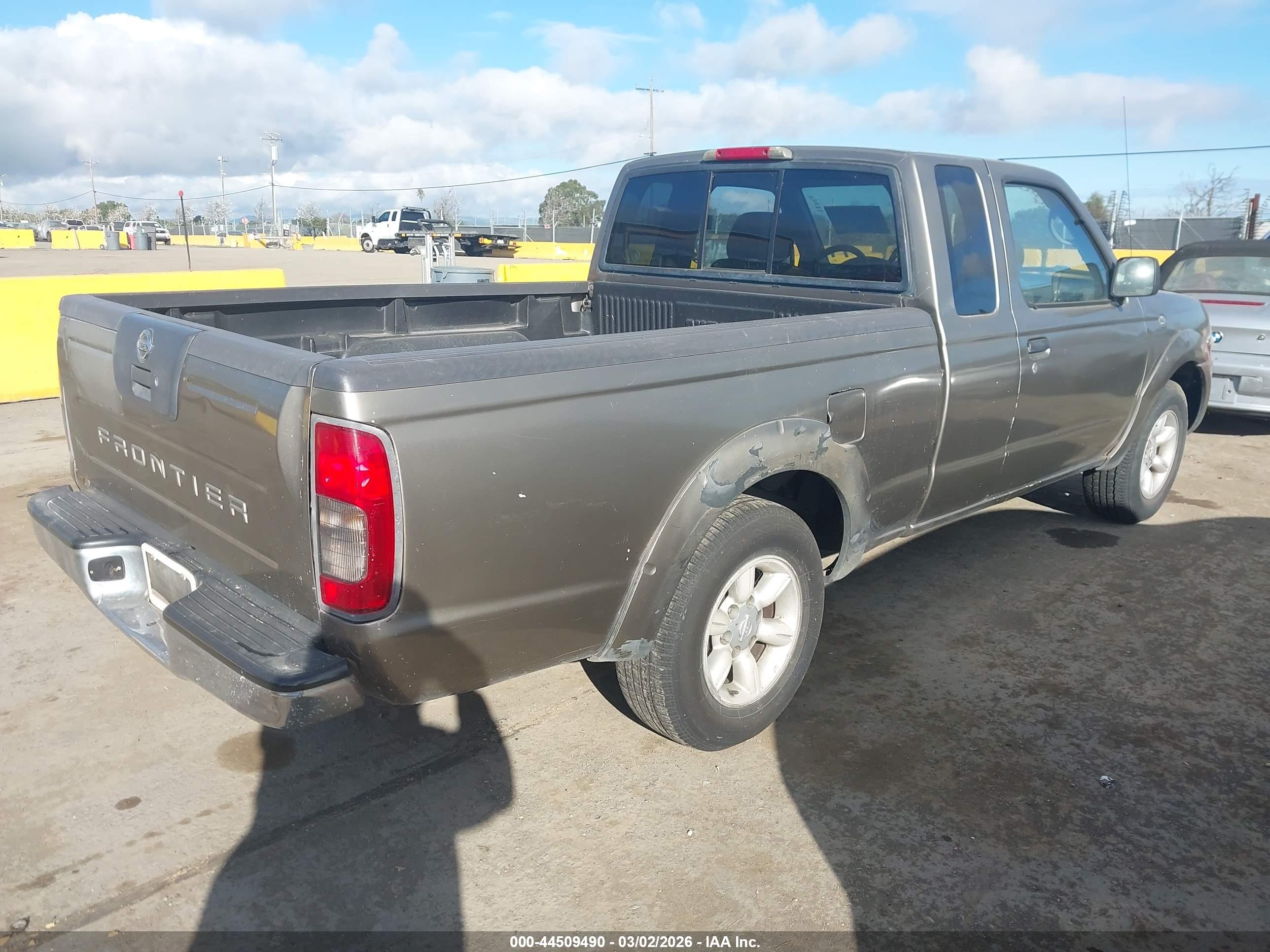 NISSAN FRONTIER image 4
