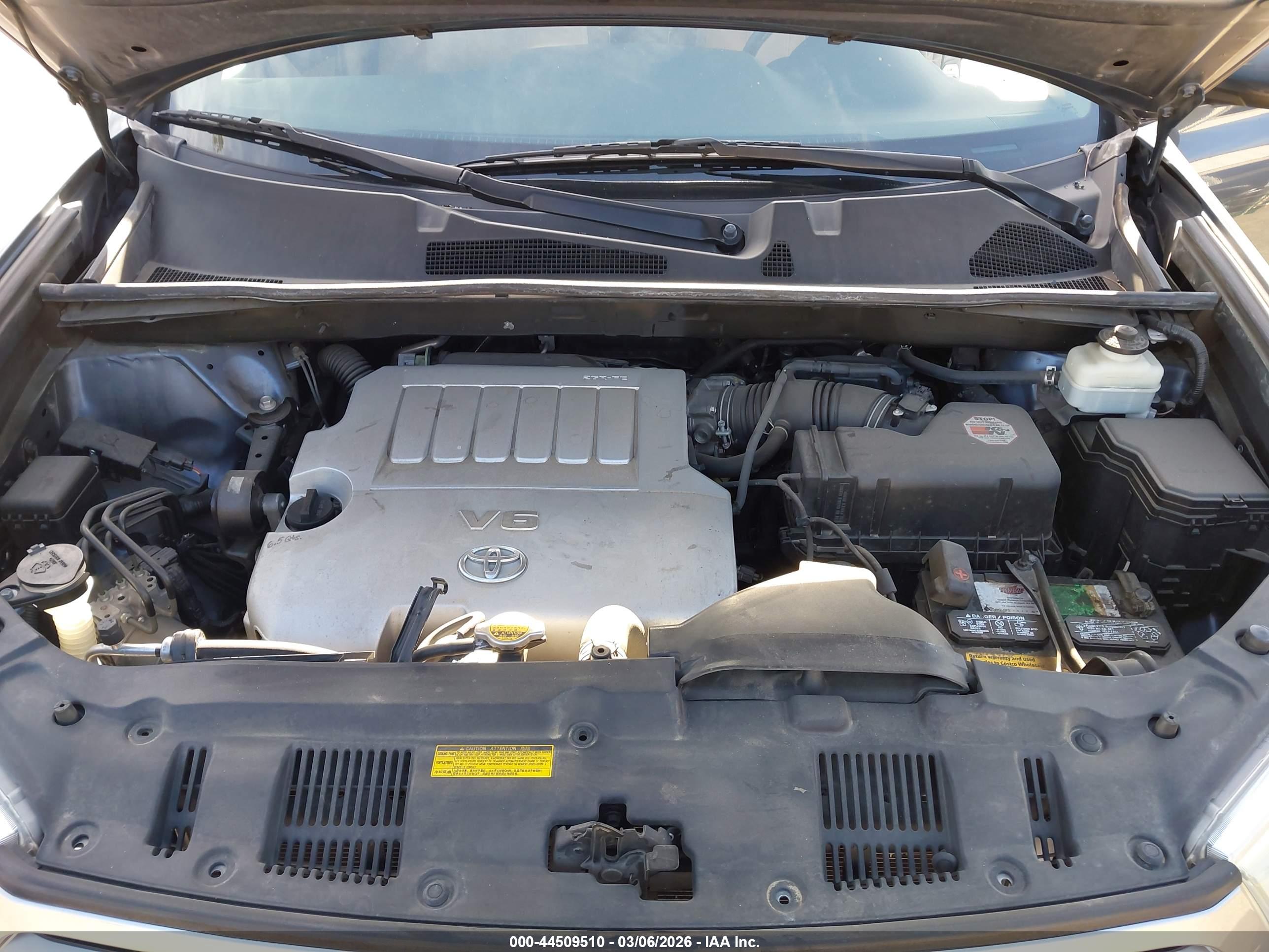 TOYOTA HIGHLANDER image 10