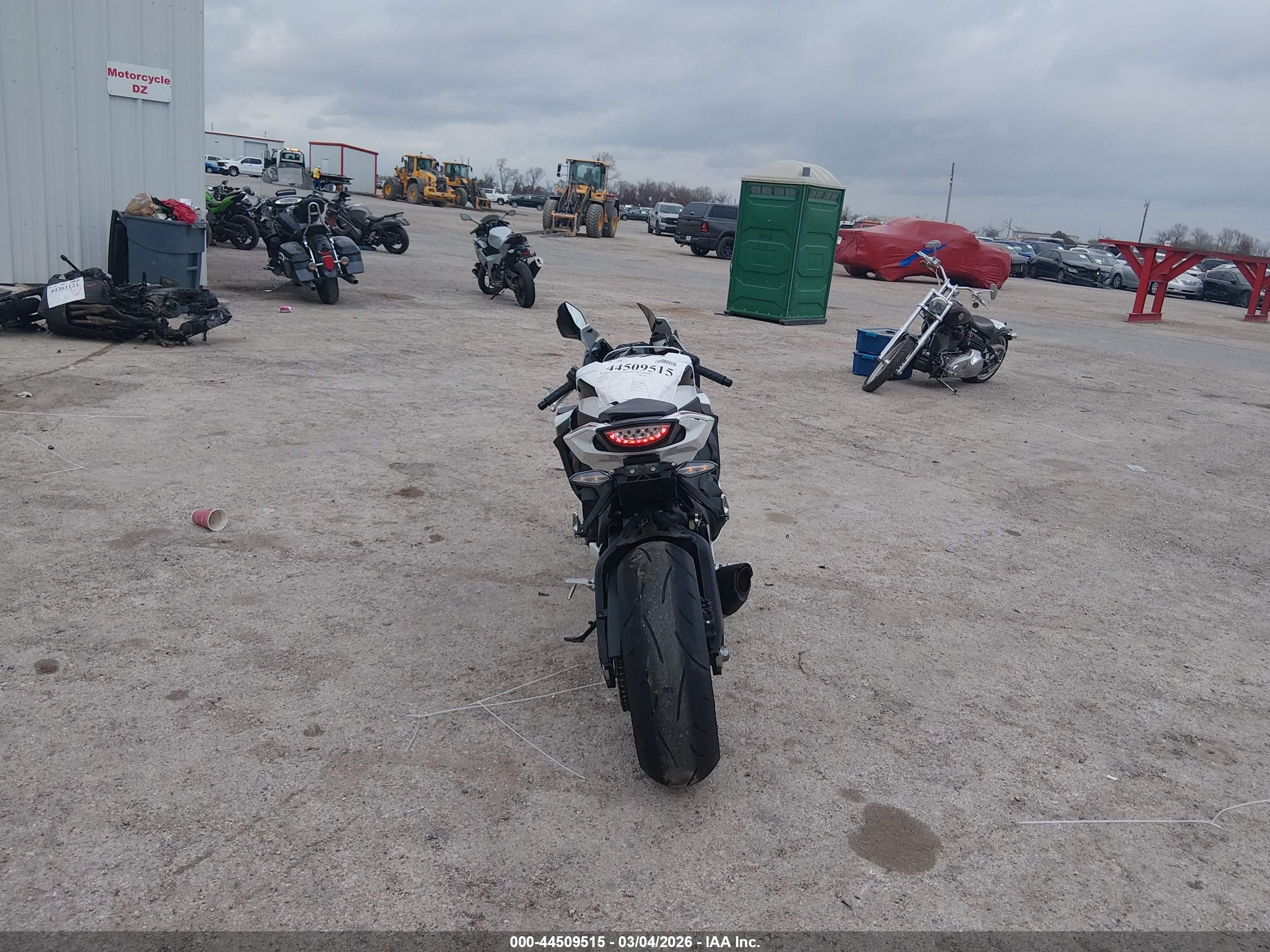 HONDA CBR1000 image 6