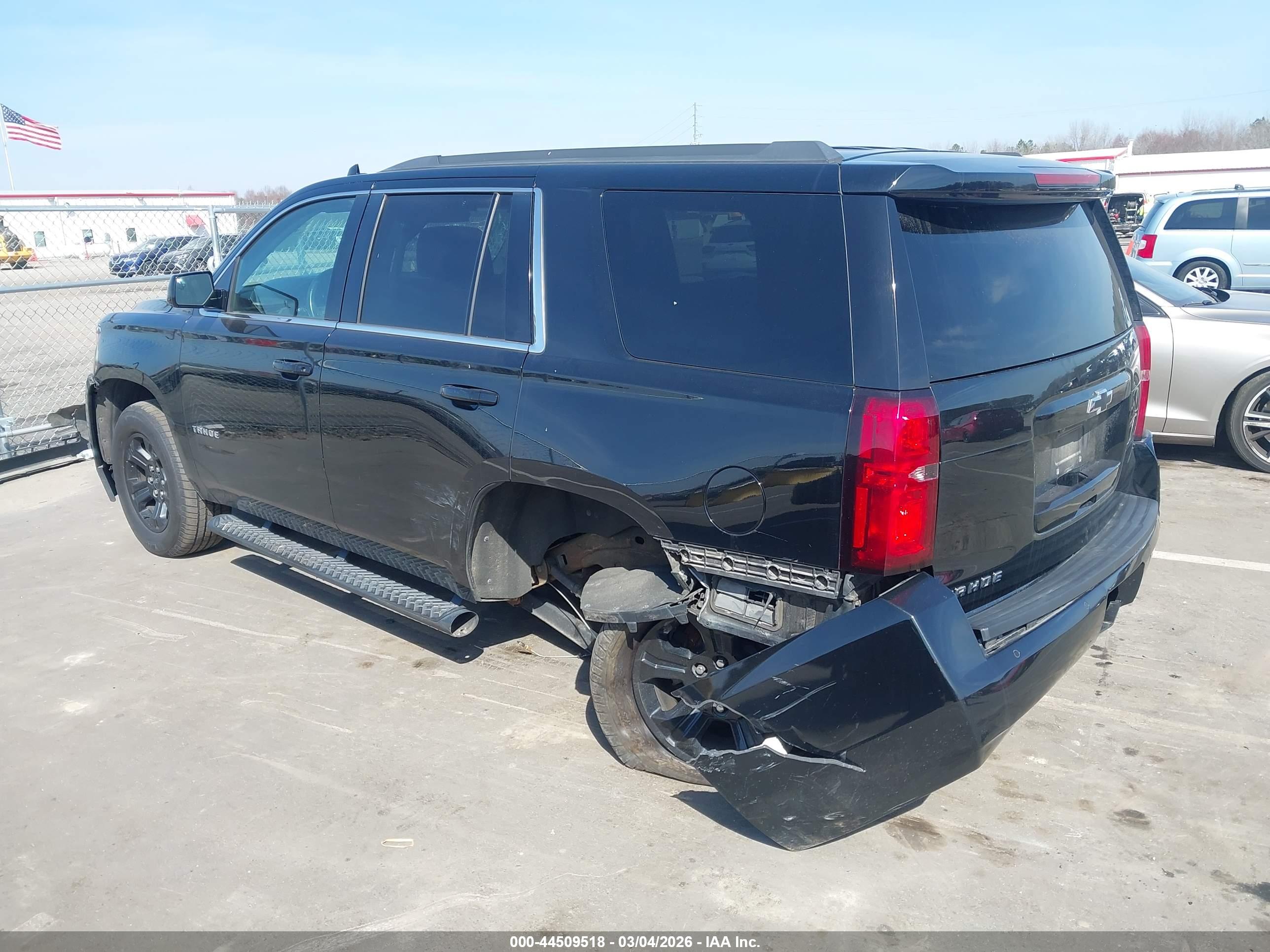 CHEVROLET TAHOE image 3