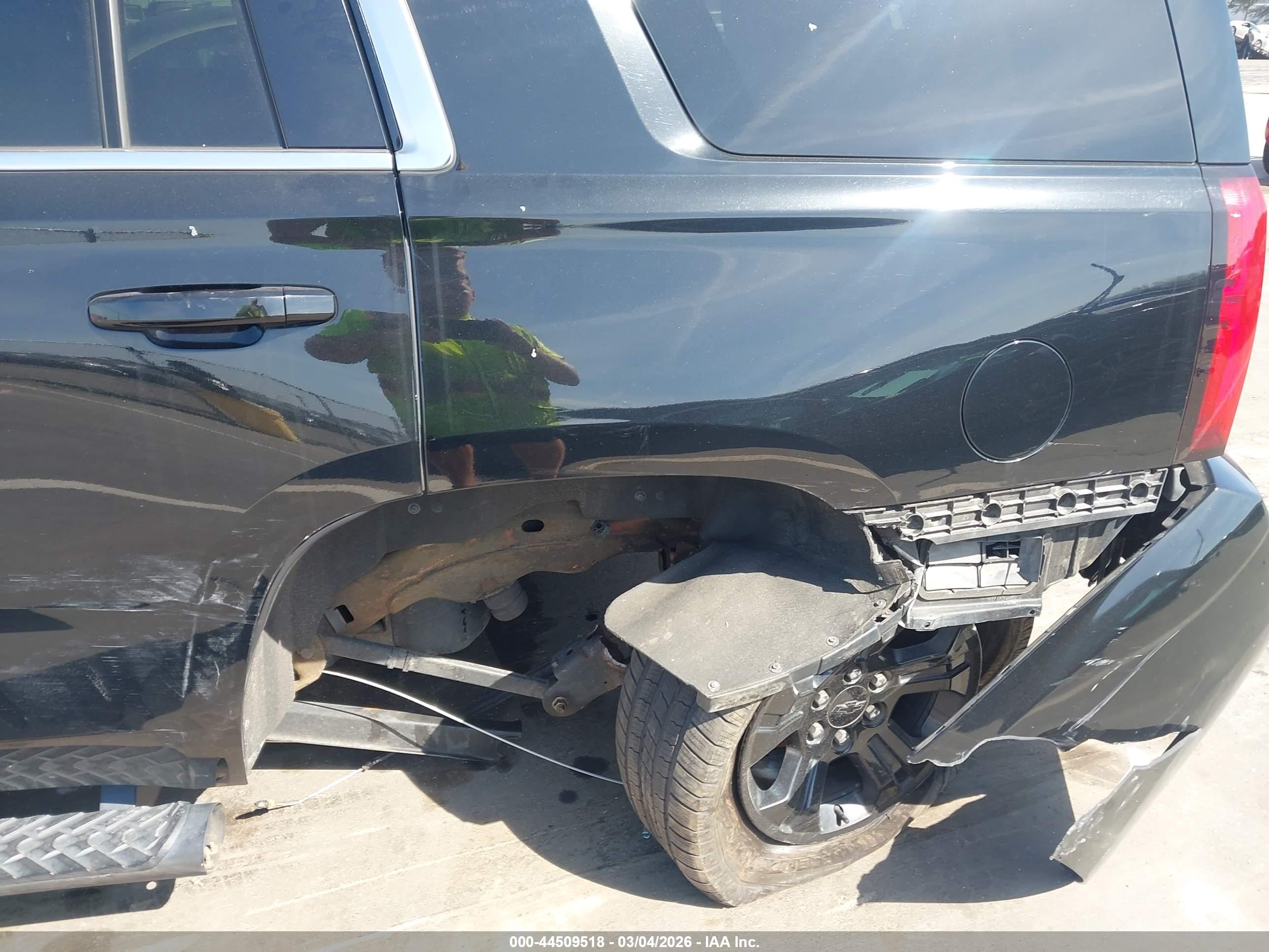 CHEVROLET TAHOE image 6