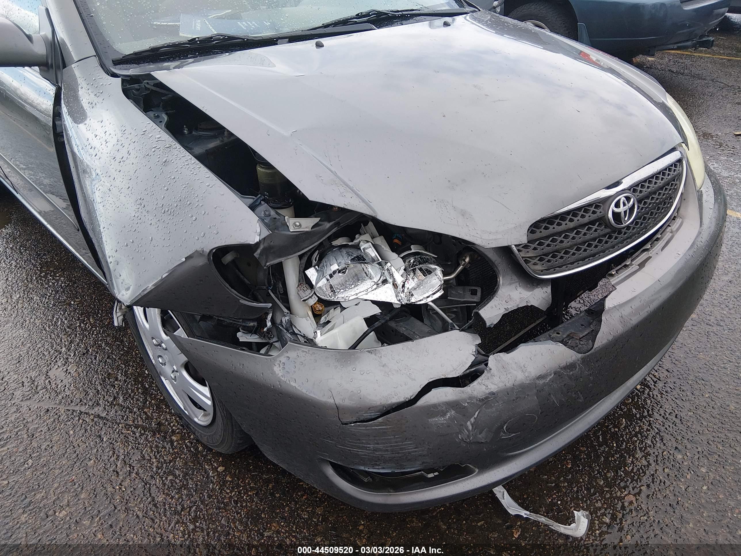 TOYOTA COROLLA image 6