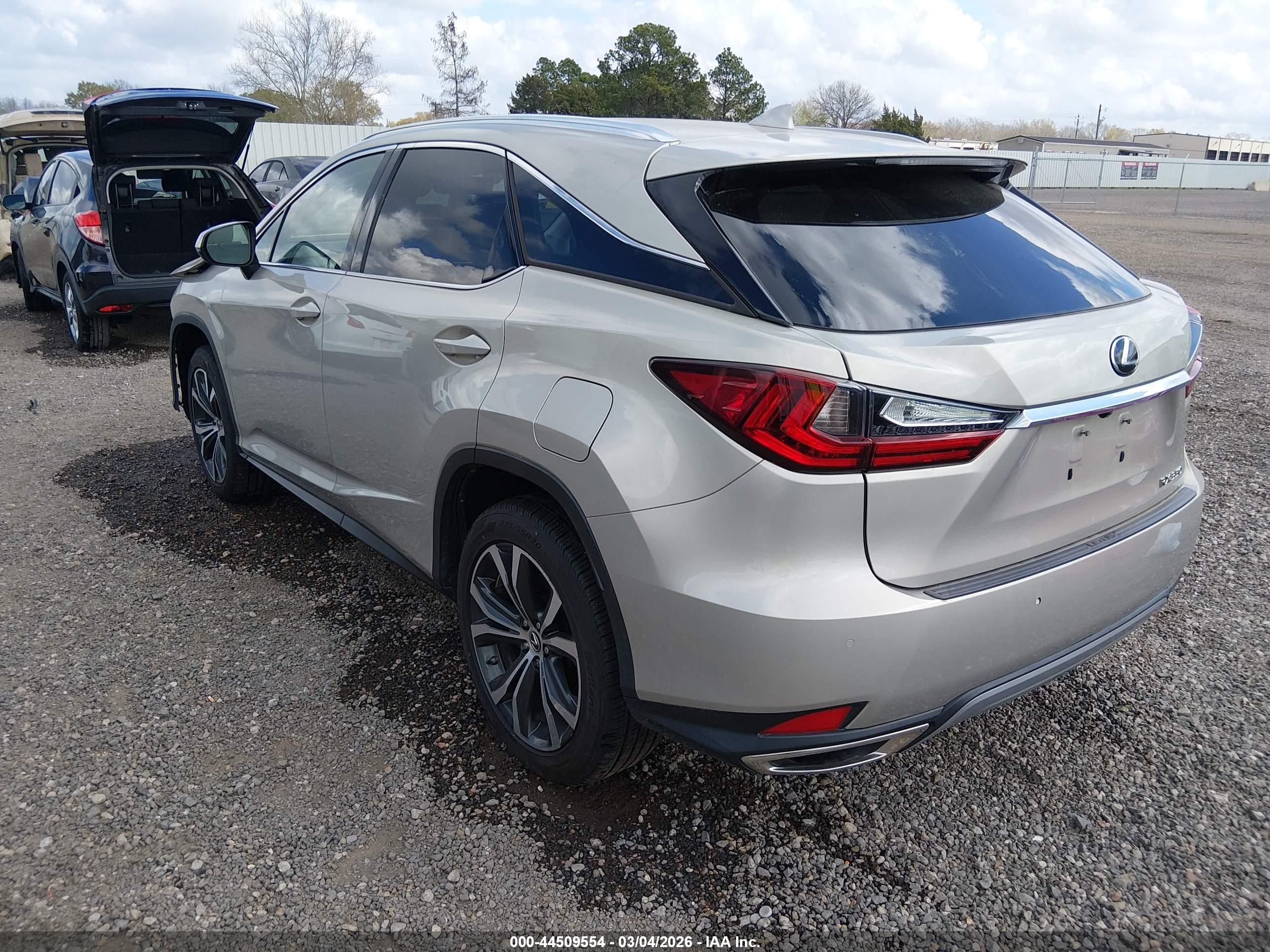 LEXUS RX image 3