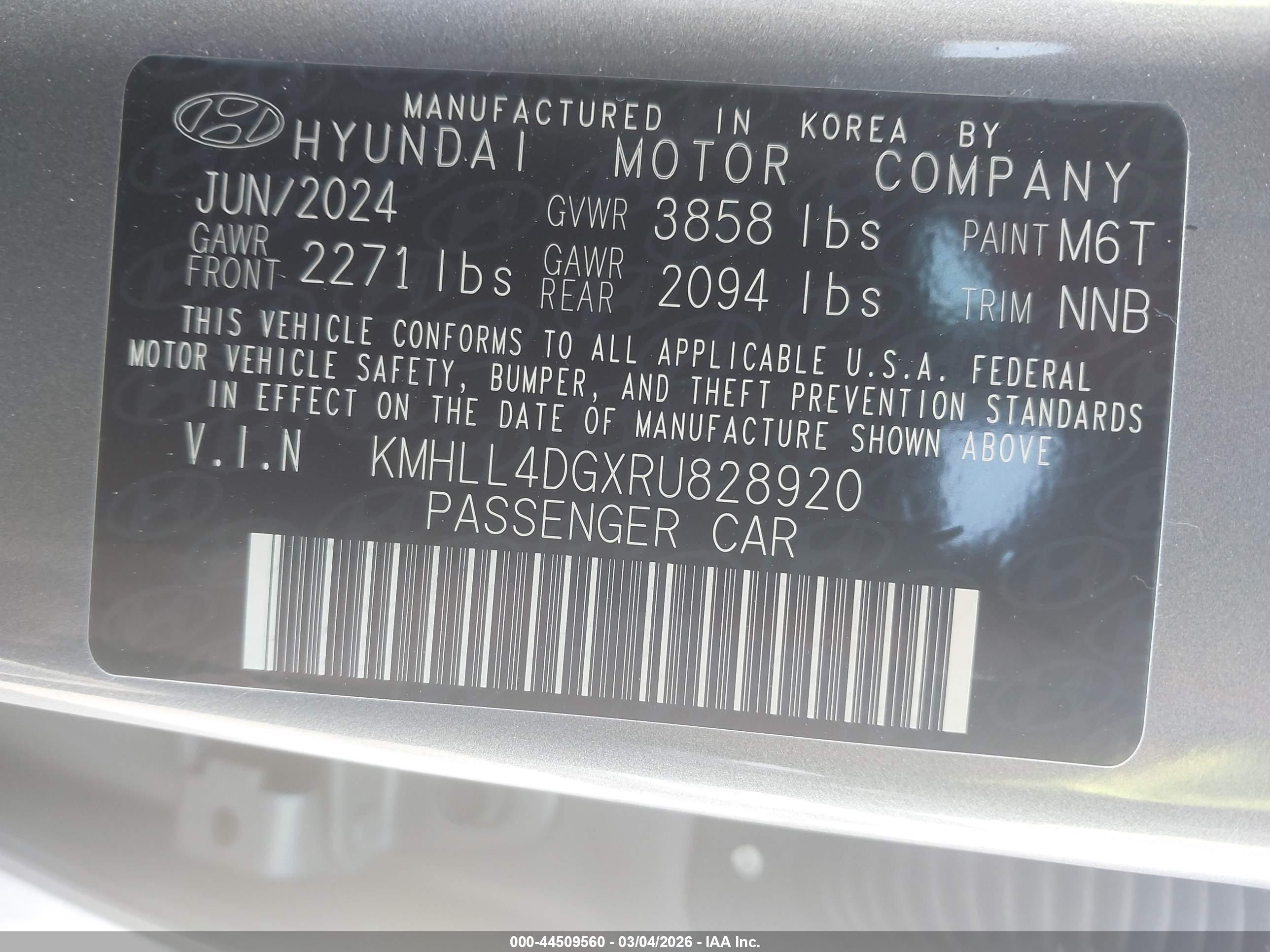 HYUNDAI ELANTRA image 9