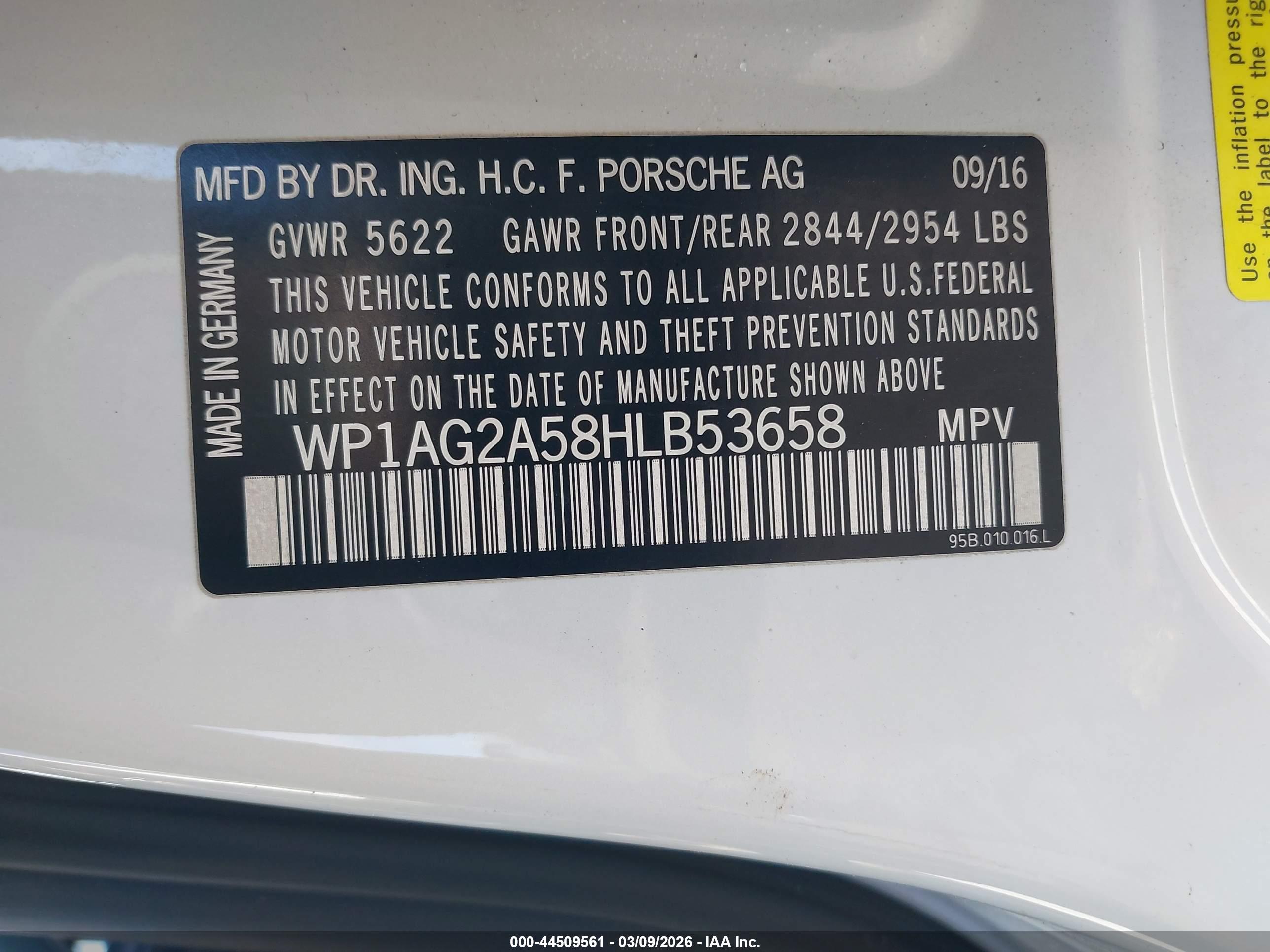 PORSCHE MACAN image 9
