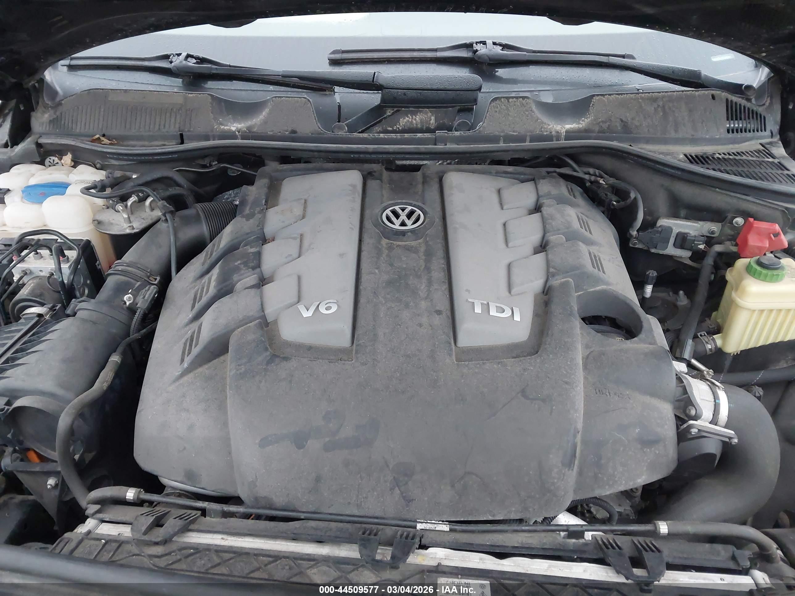 VOLKSWAGEN TOUAREG image 10