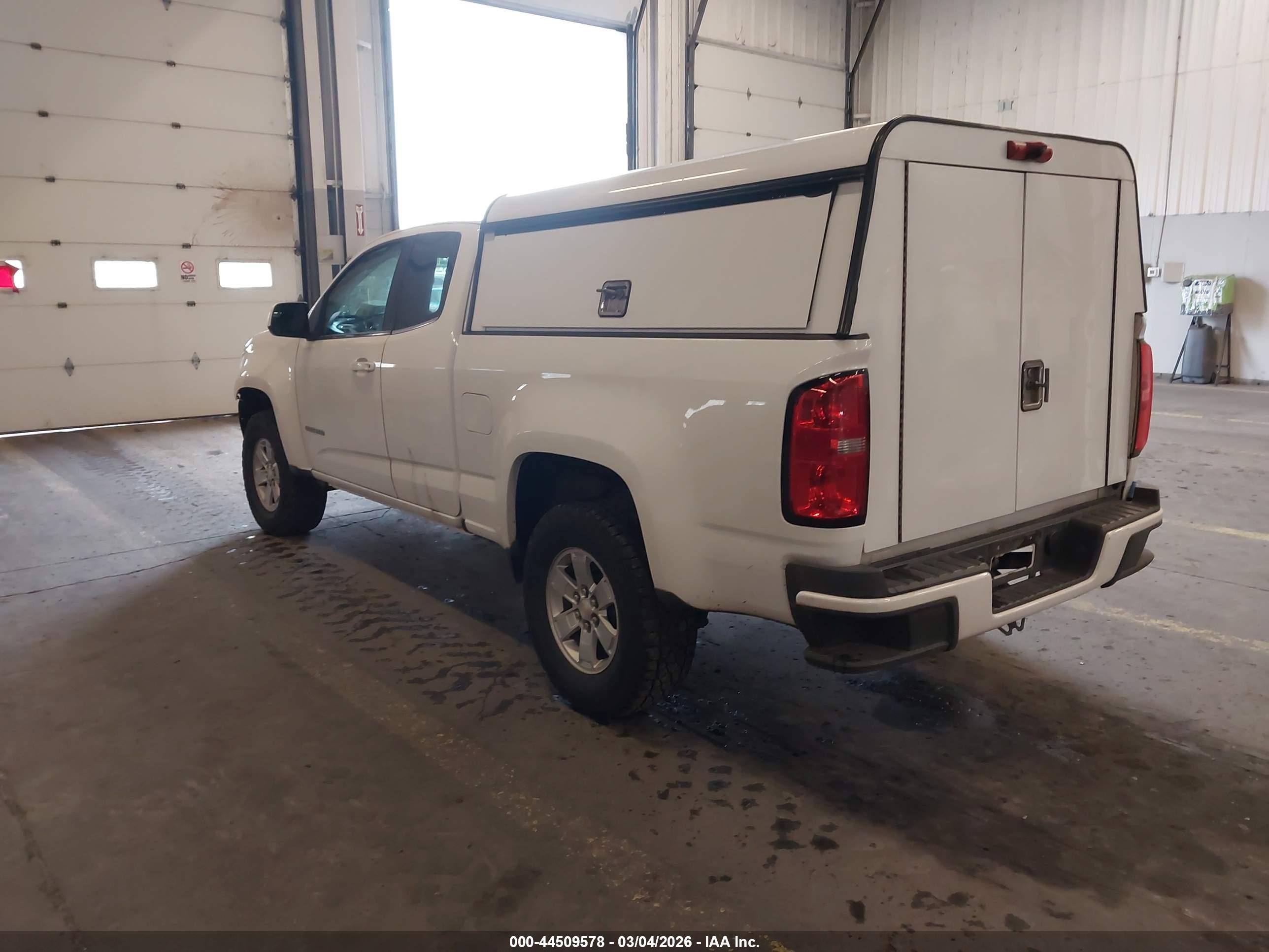 CHEVROLET COLORADO image 3