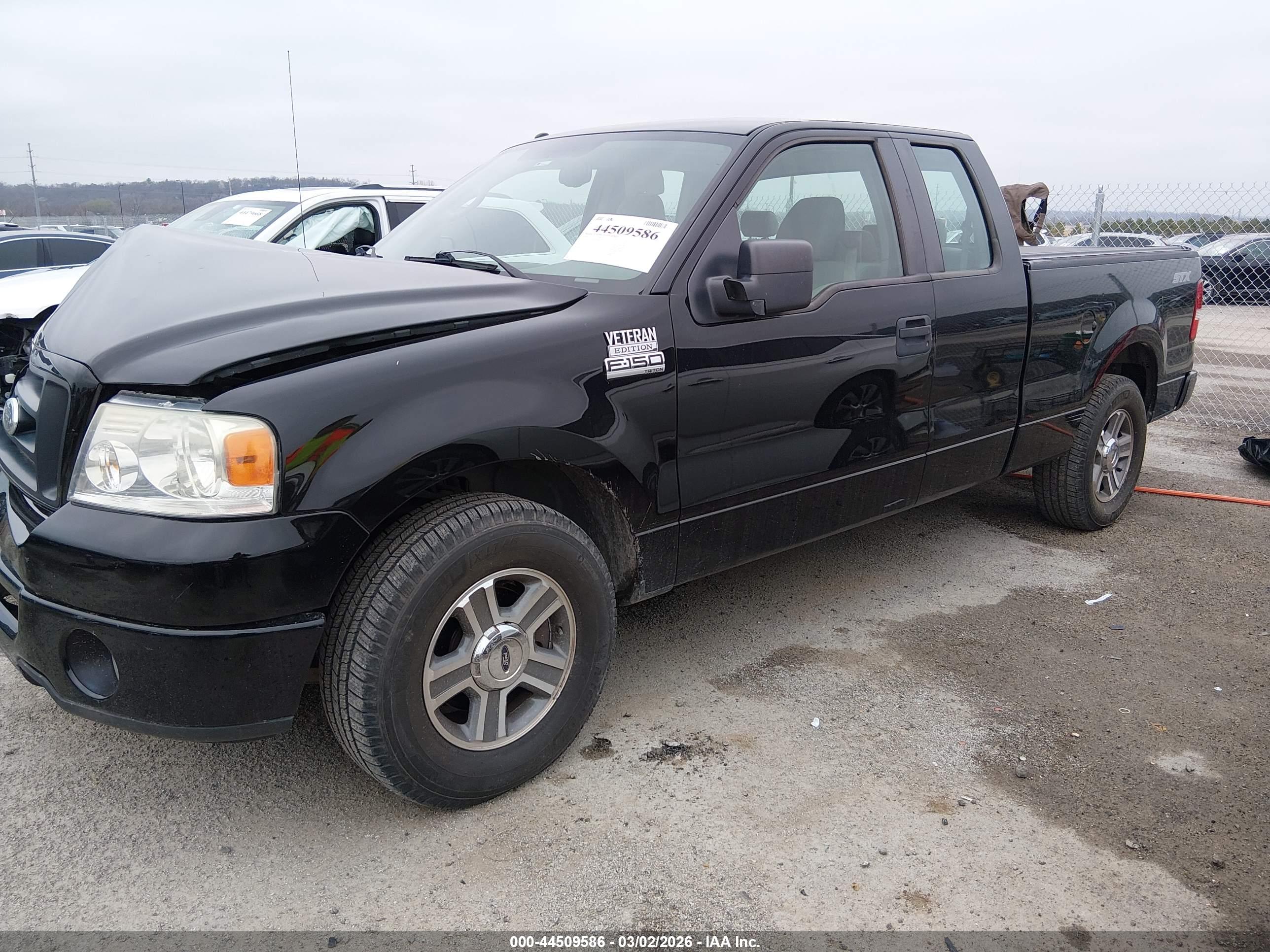 FORD F-150 image 2