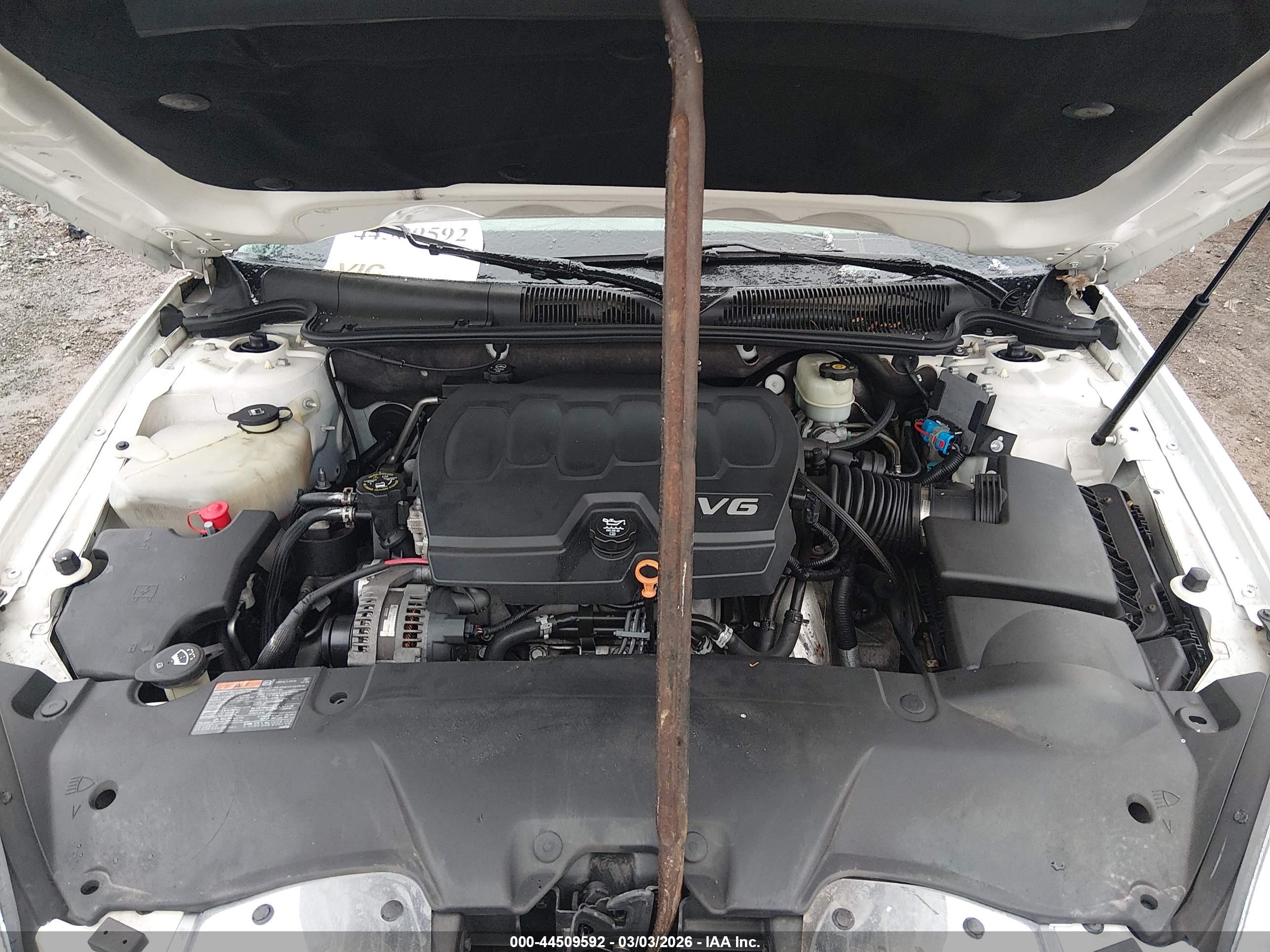 BUICK LUCERNE image 10