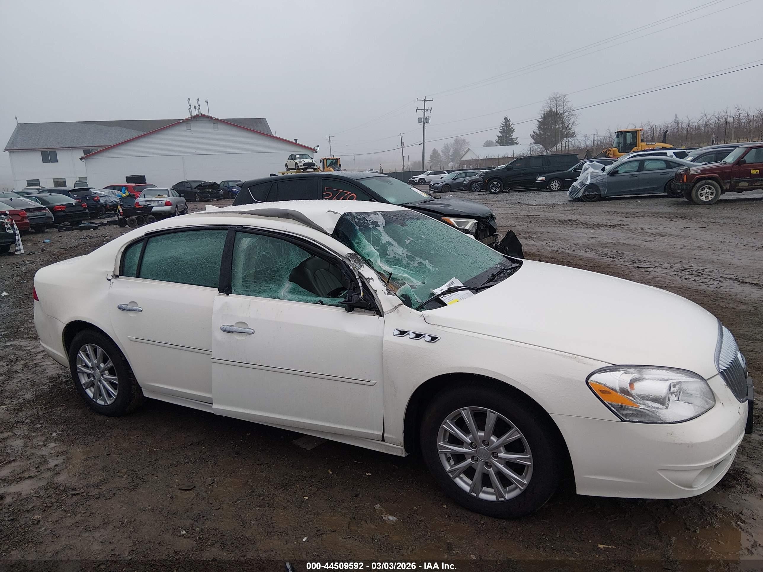 BUICK LUCERNE image 6