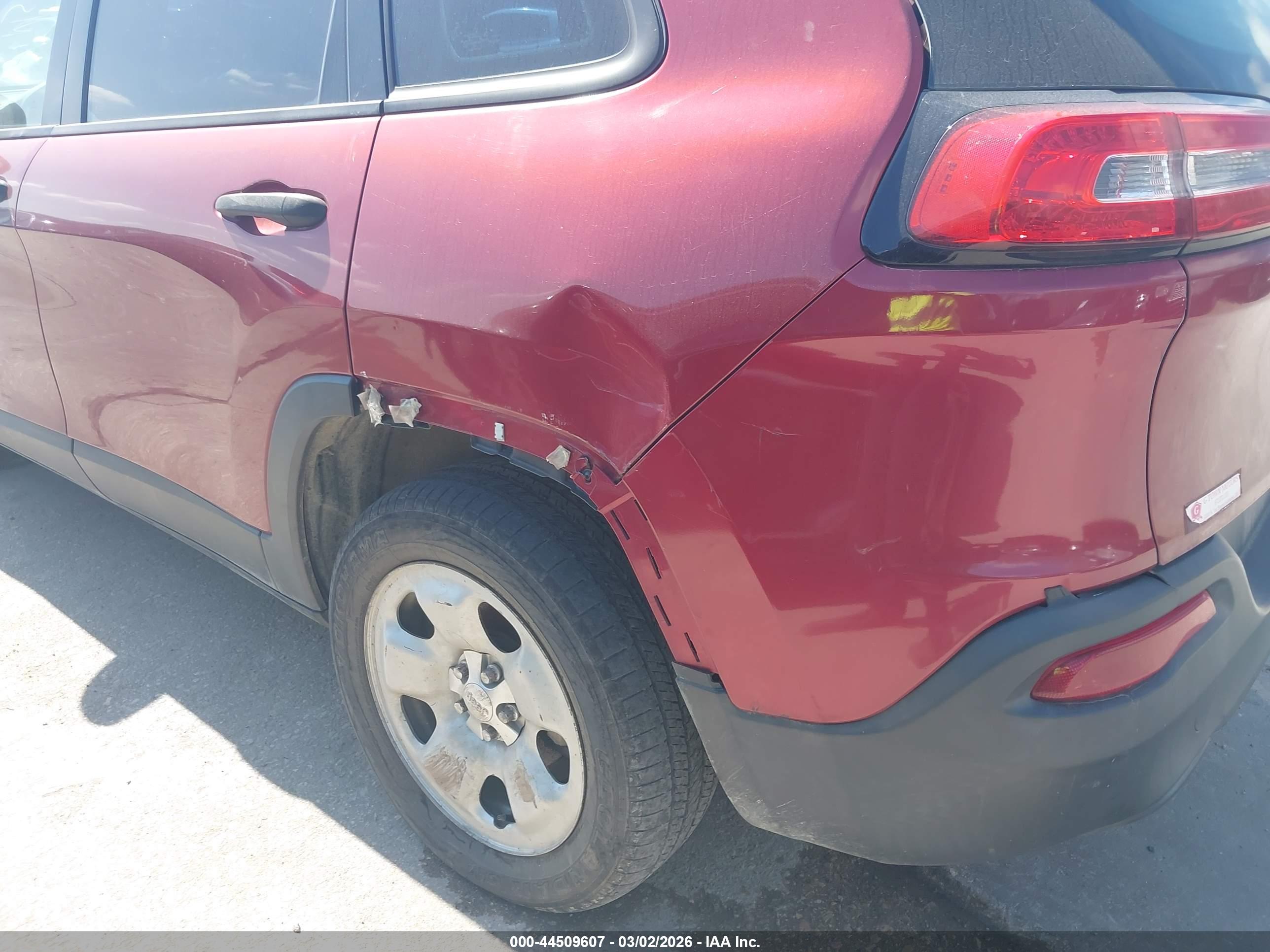 JEEP CHEROKEE image 6