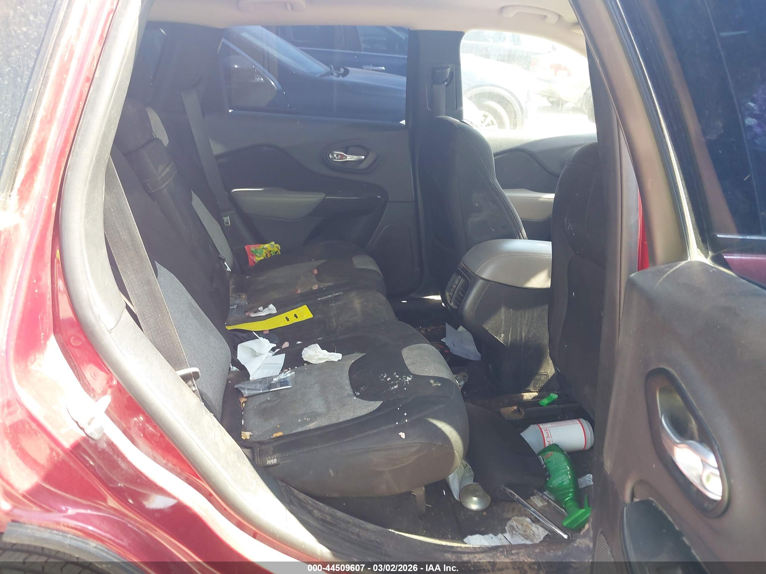 JEEP CHEROKEE image 8