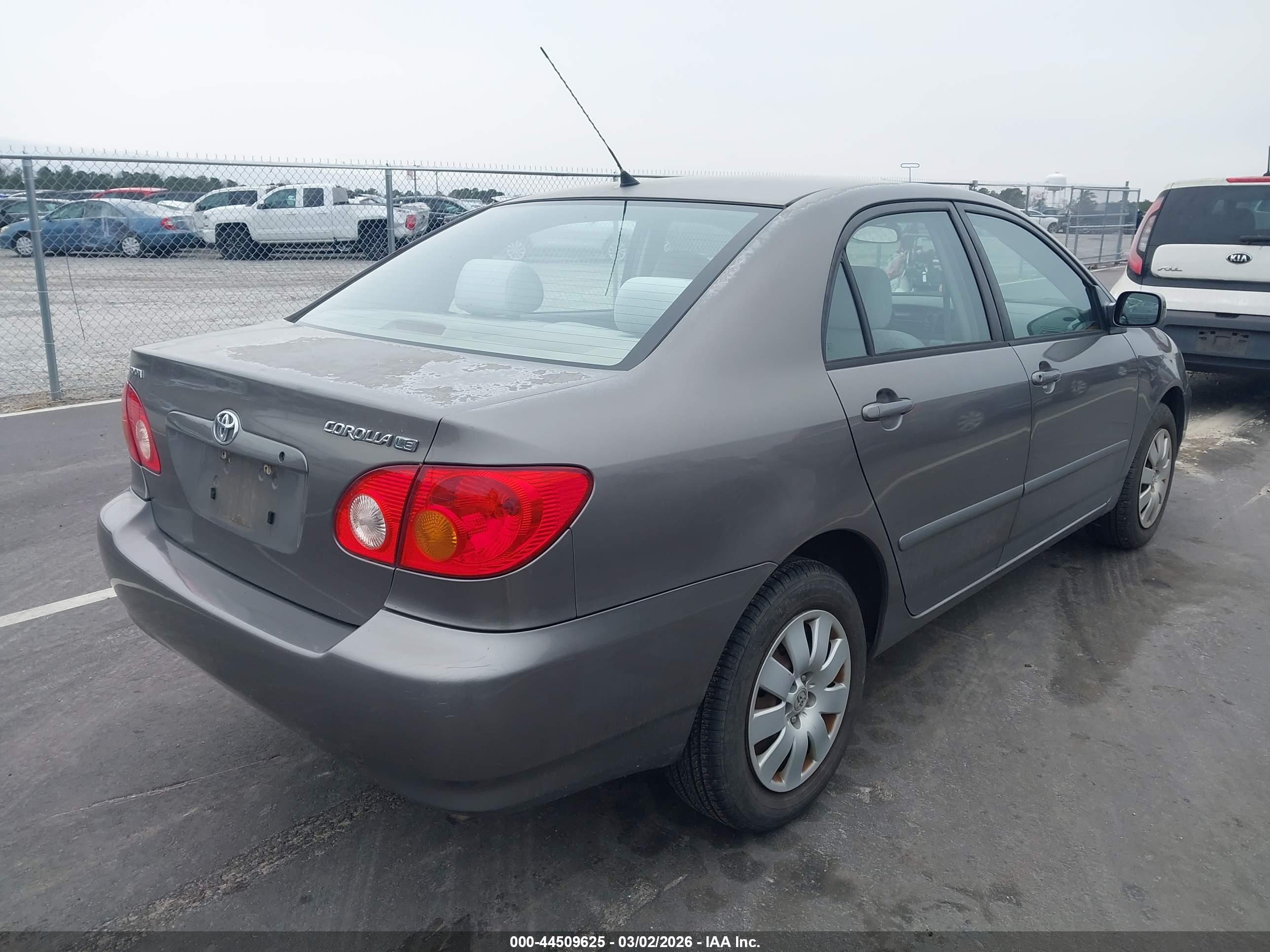 TOYOTA COROLLA image 4