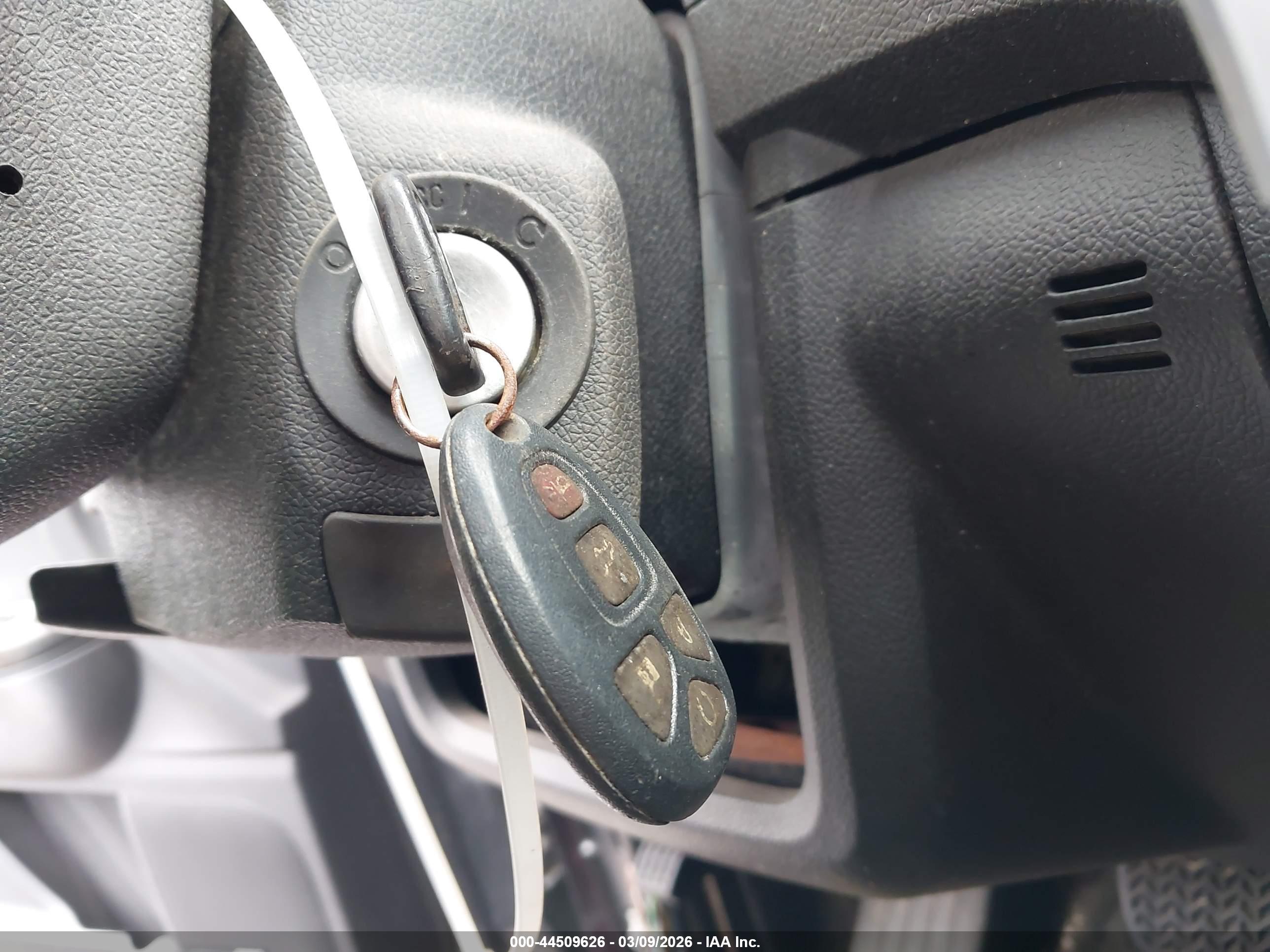 CHEVROLET TRAVERSE image 11