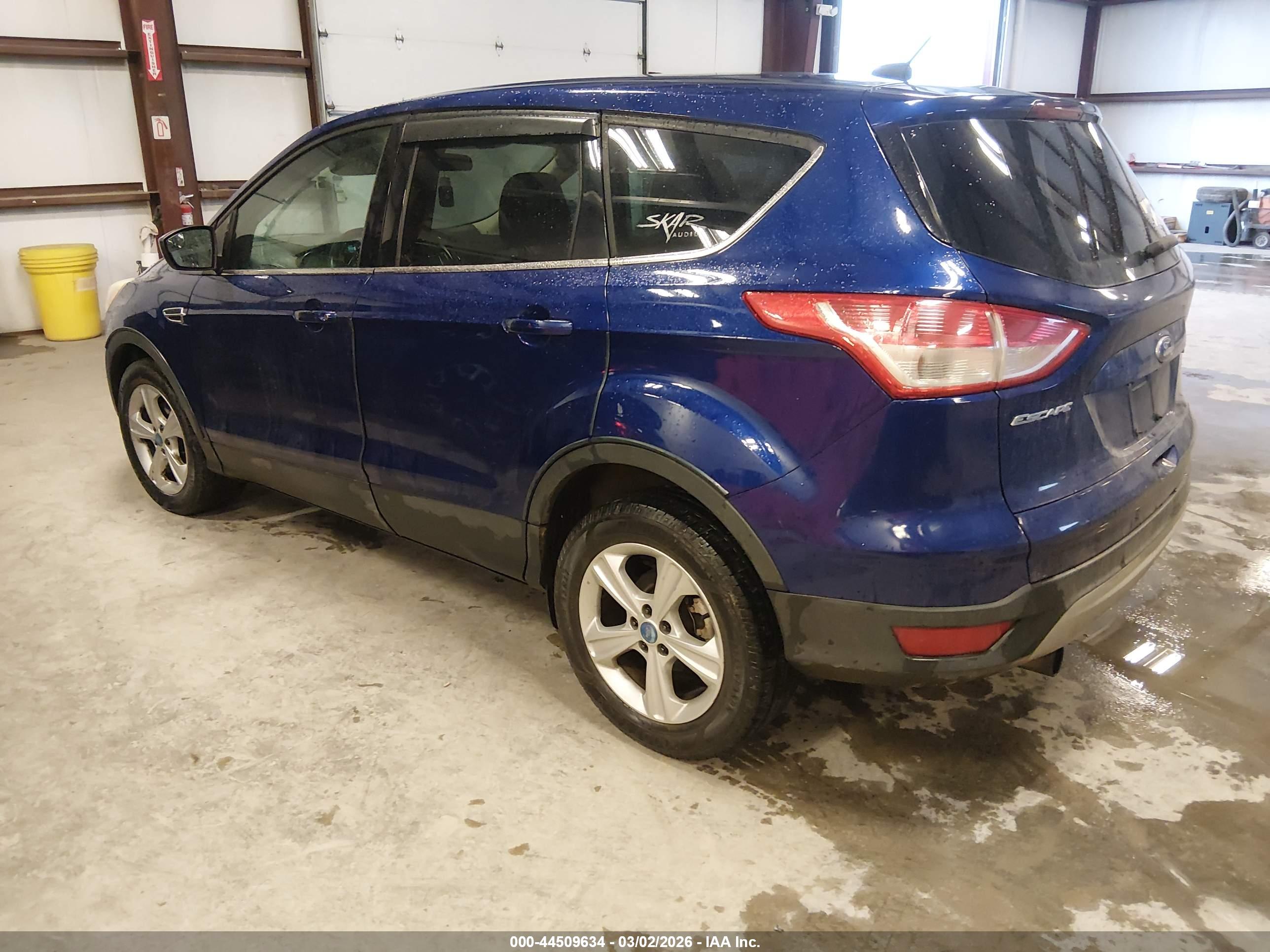 FORD ESCAPE image 3