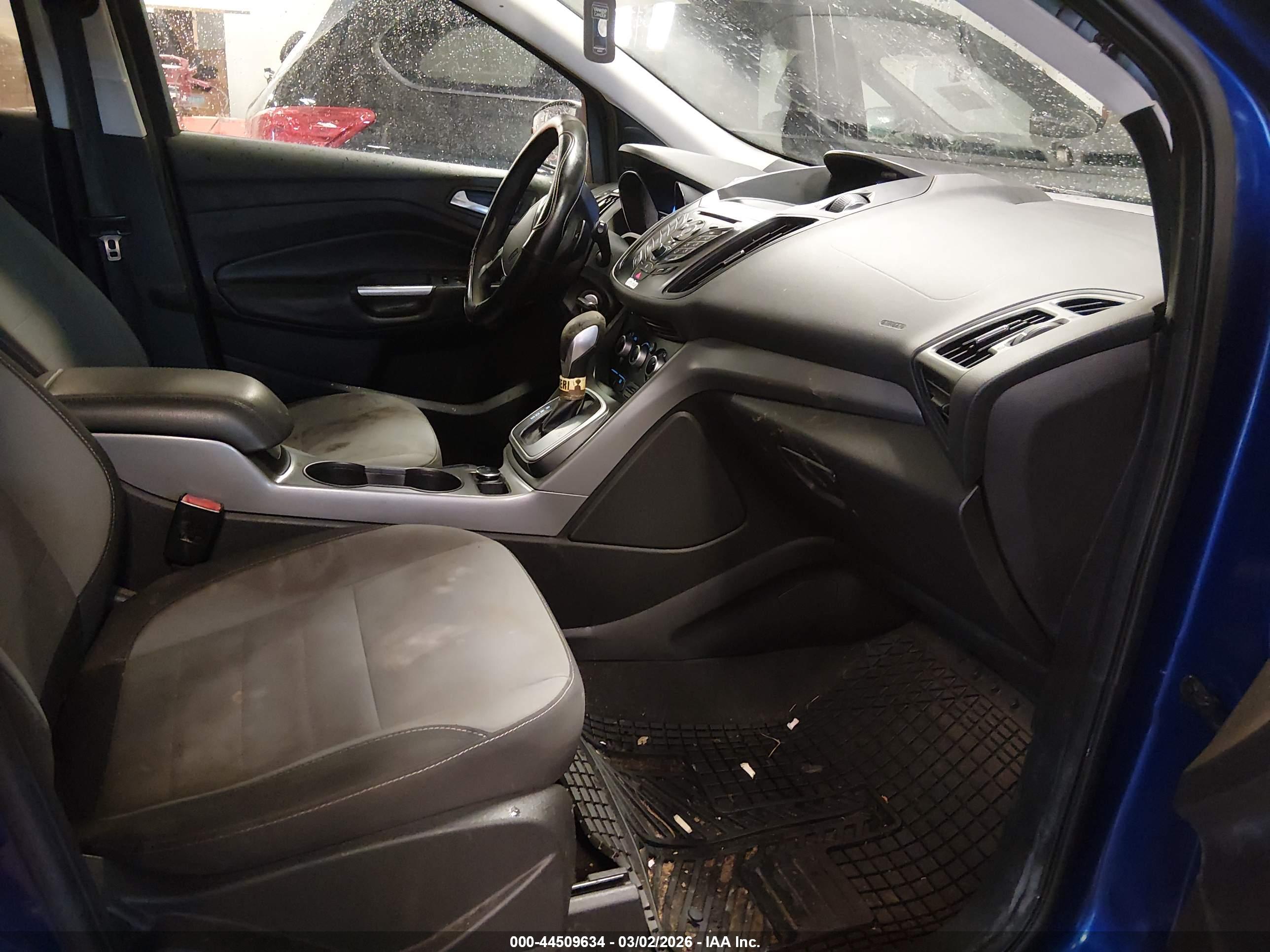 FORD ESCAPE image 5