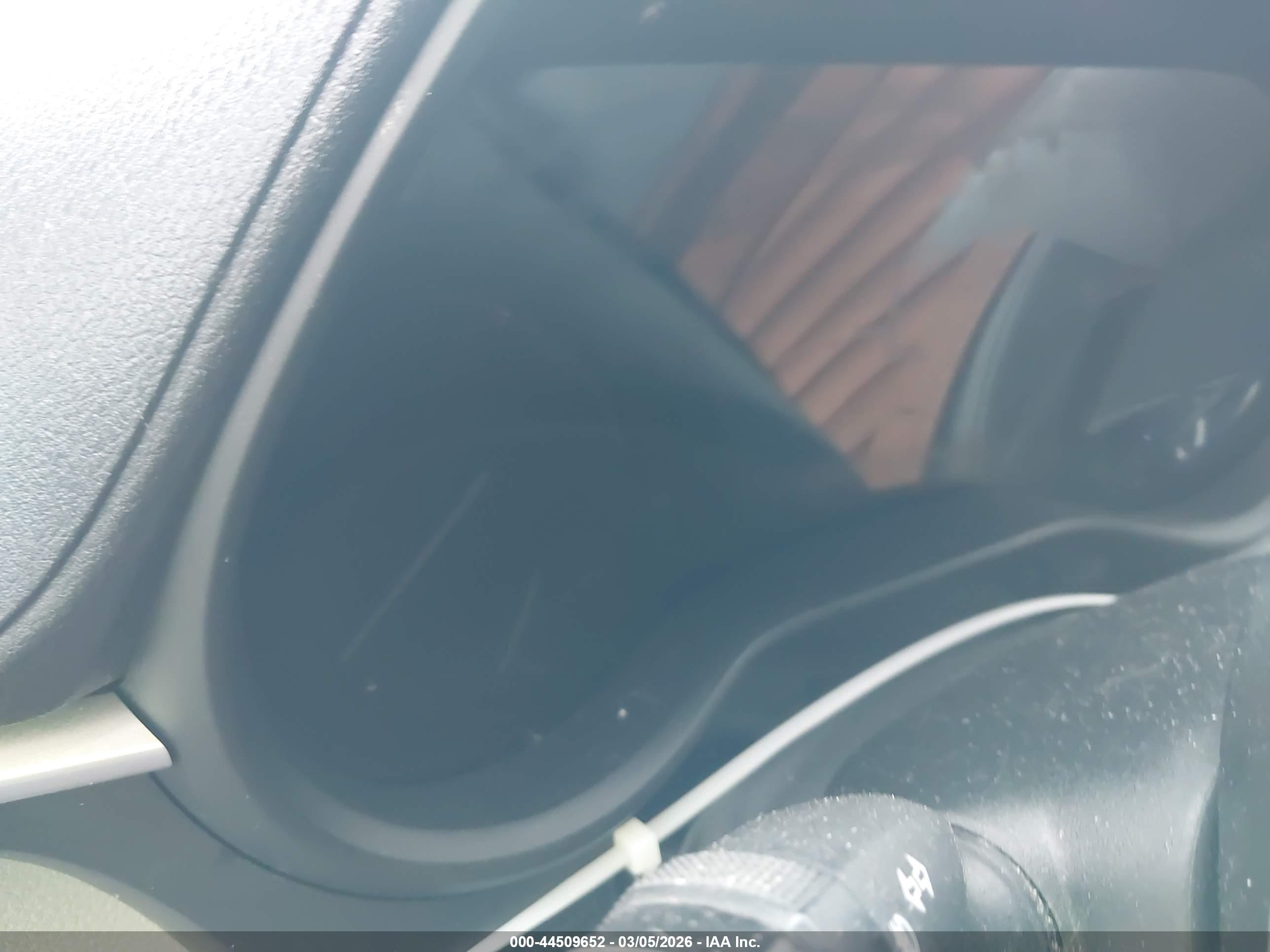 TOYOTA SIENNA image 7