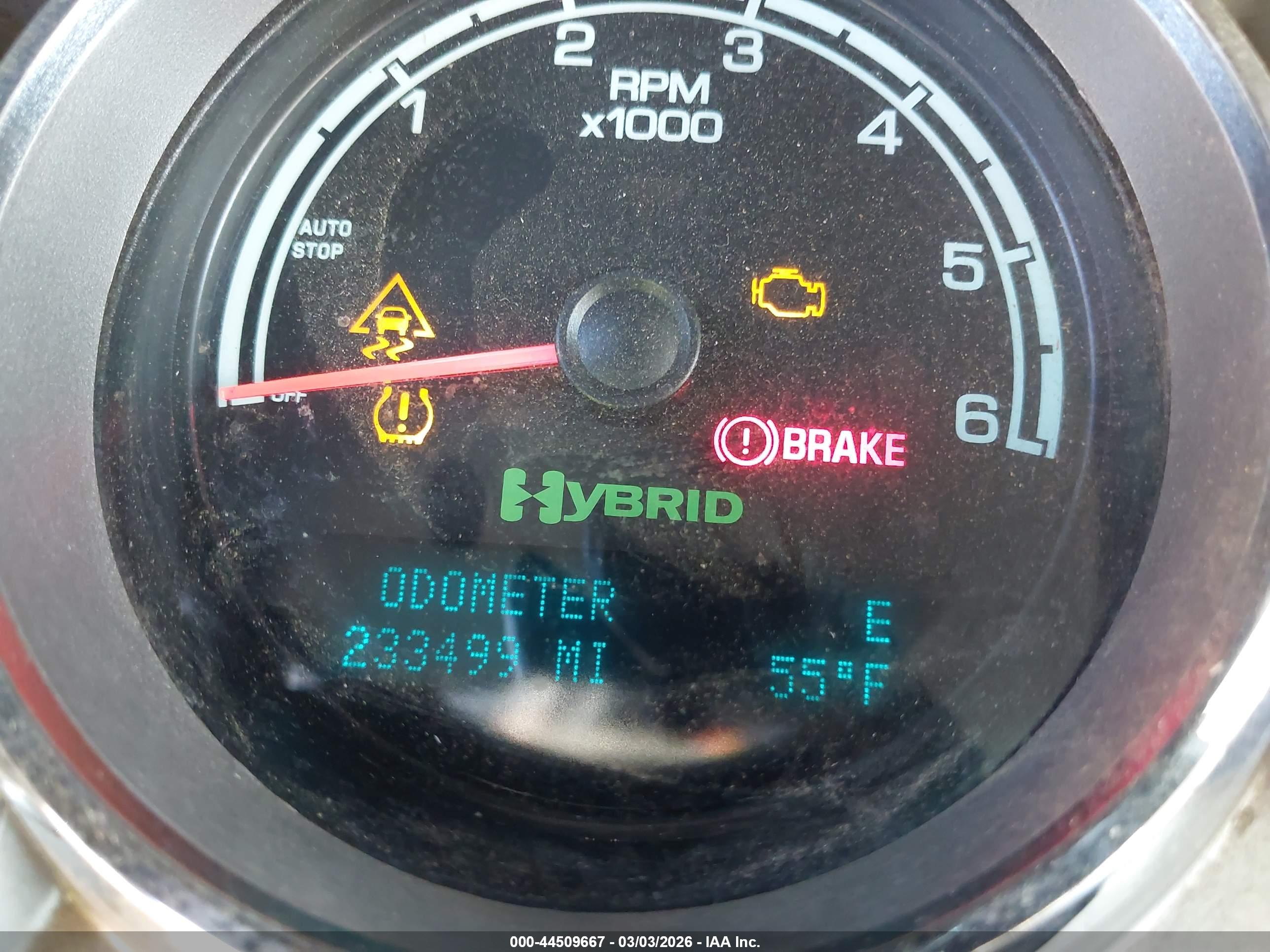CHEVROLET SILVERADO image 7
