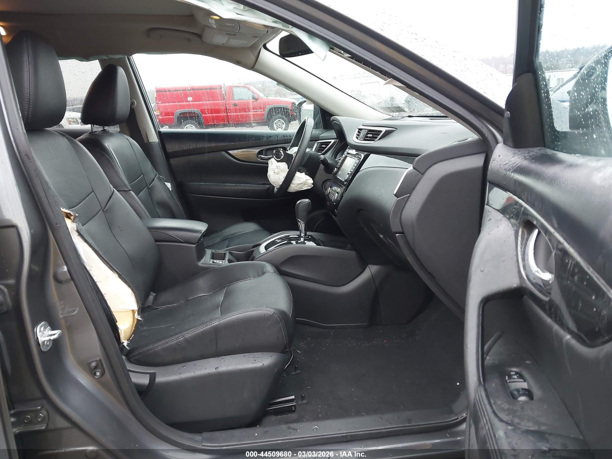 NISSAN ROGUE image 5