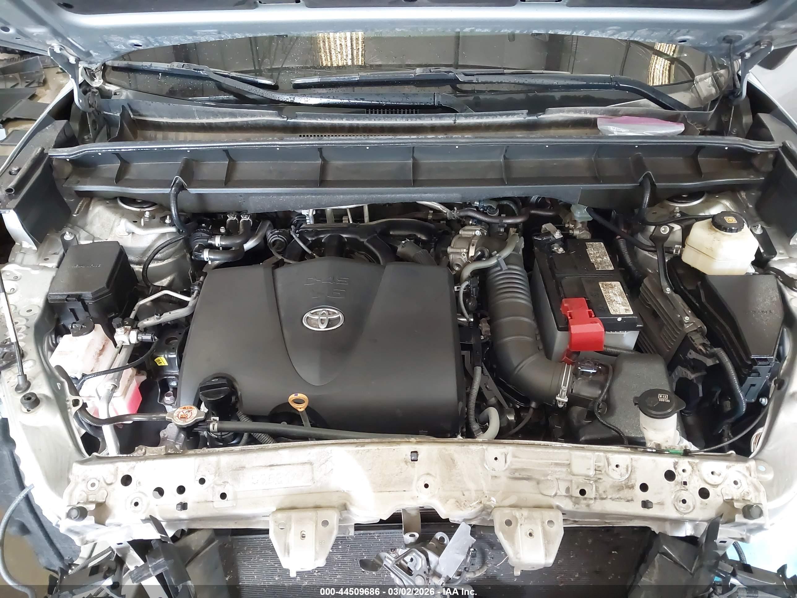 TOYOTA HIGHLANDER image 10