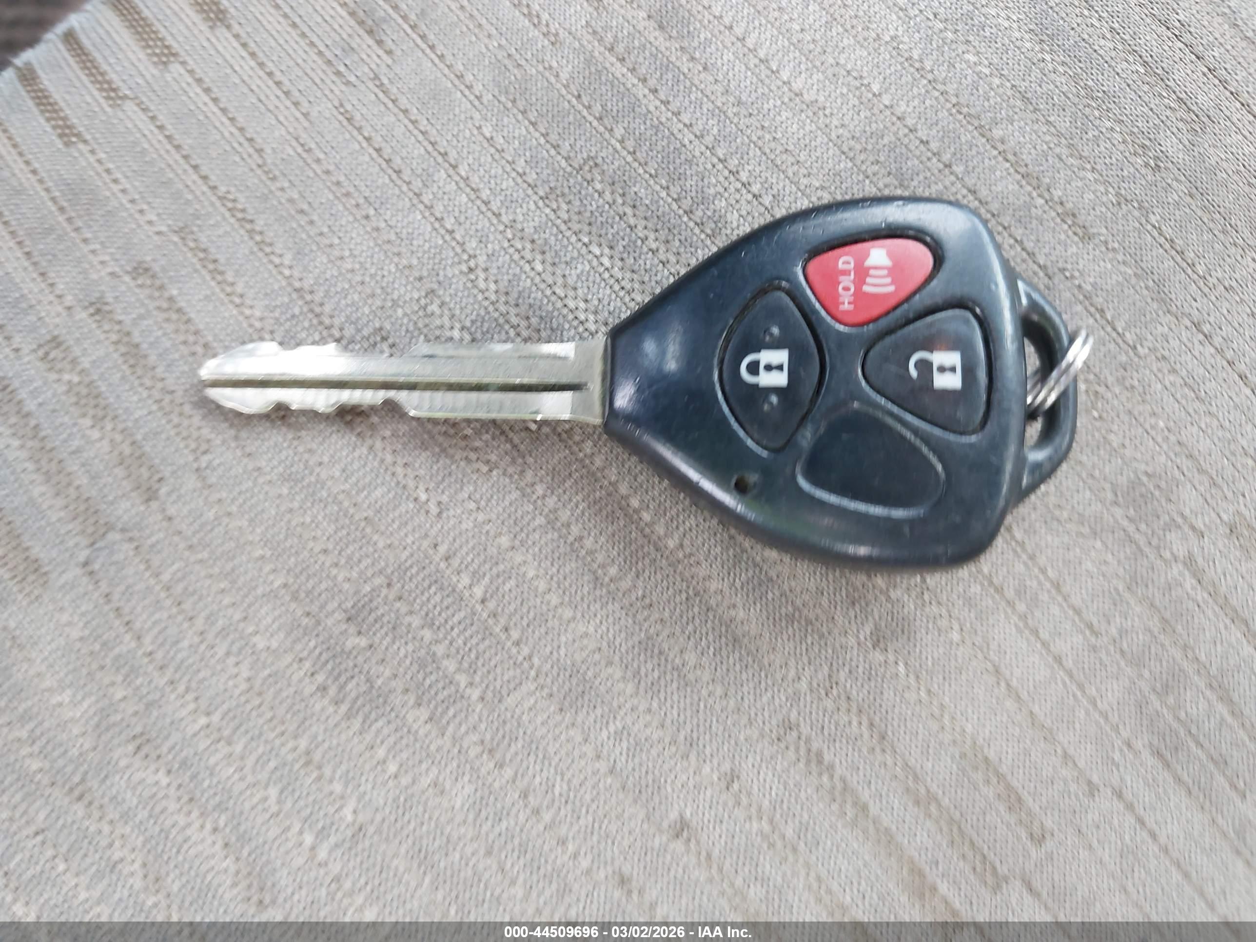 TOYOTA RAV4 image 11