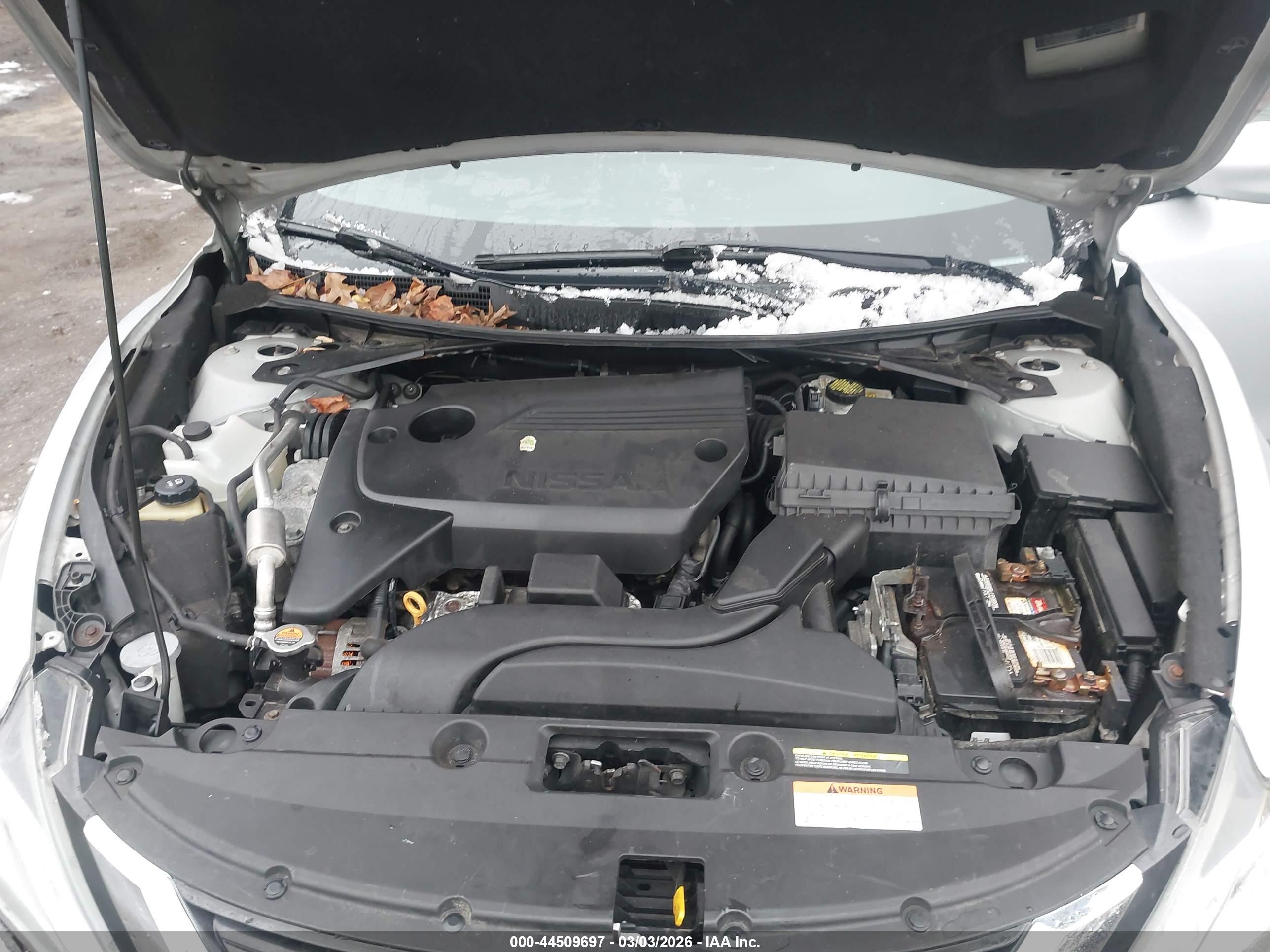NISSAN ALTIMA image 10
