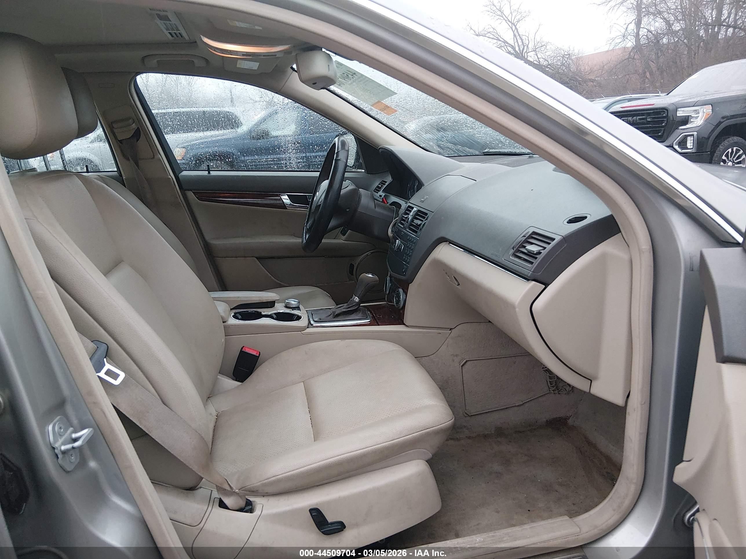 MERCEDES-BENZ C image 5