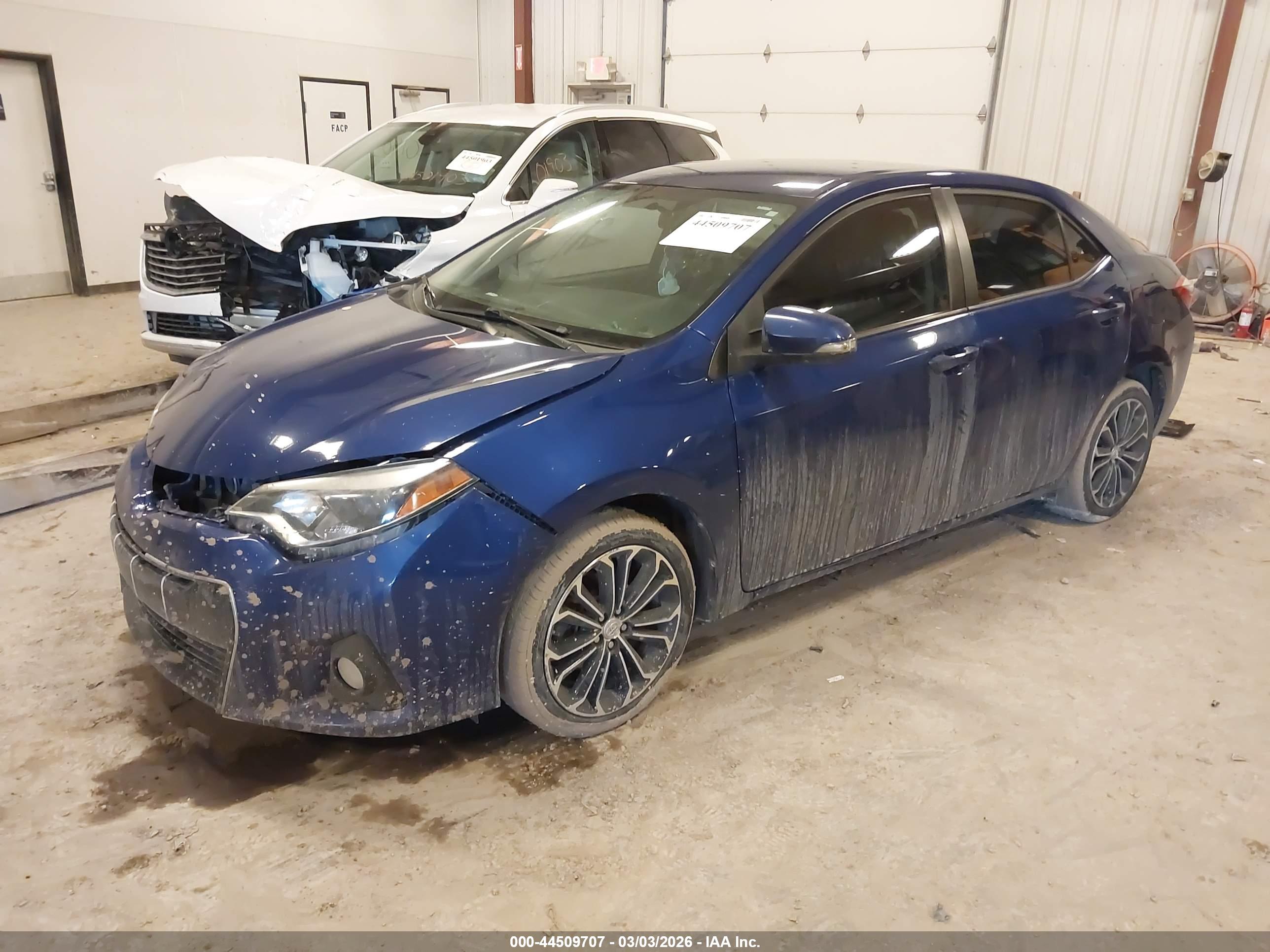 TOYOTA COROLLA image 2