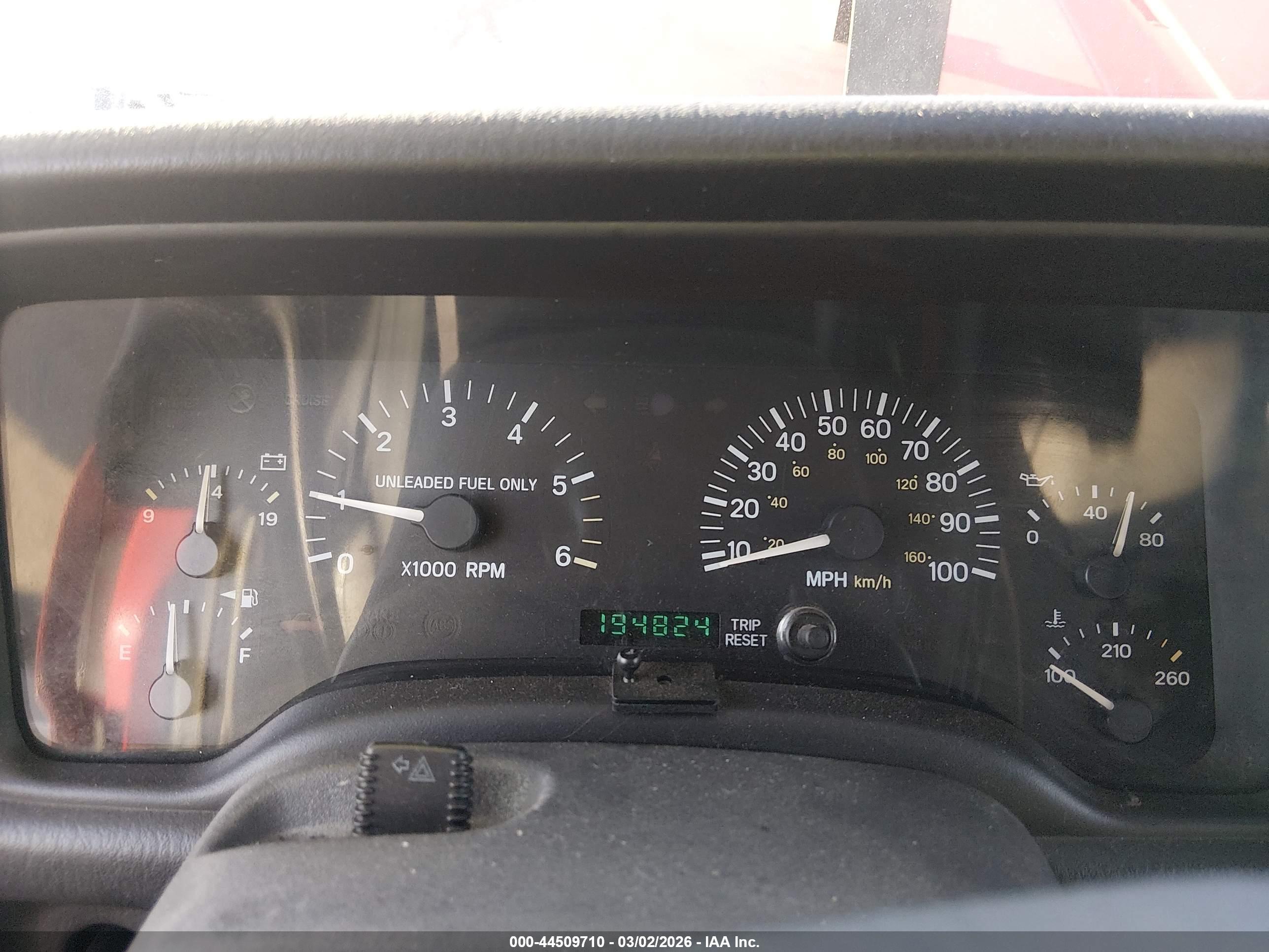 JEEP CHEROKEE image 7