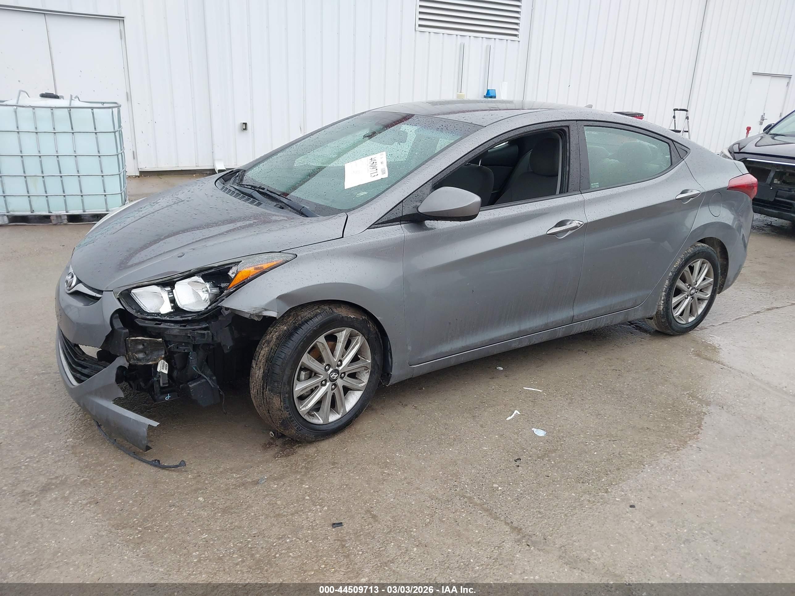 HYUNDAI ELANTRA image 2