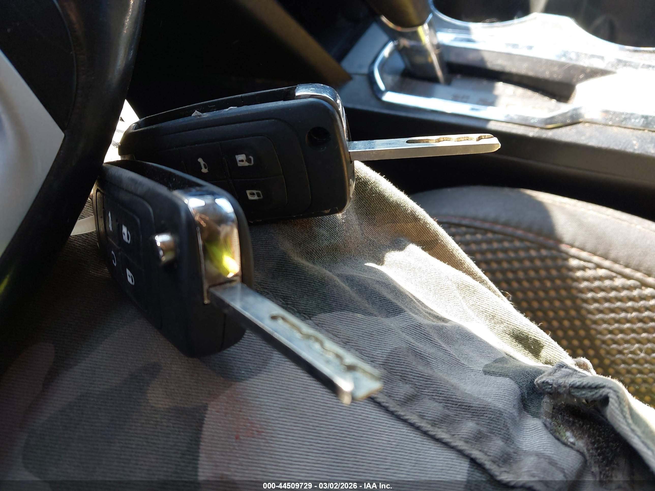 GMC TERRAIN image 11