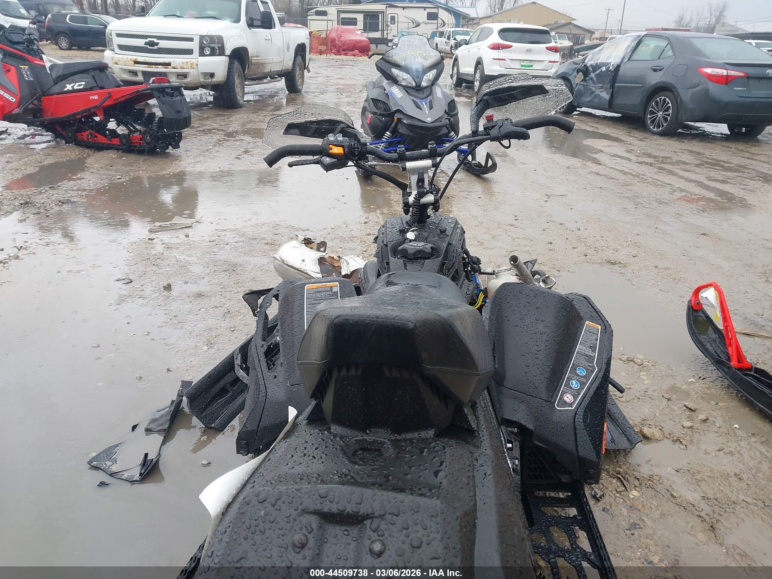 SKI-DOO MX image 8