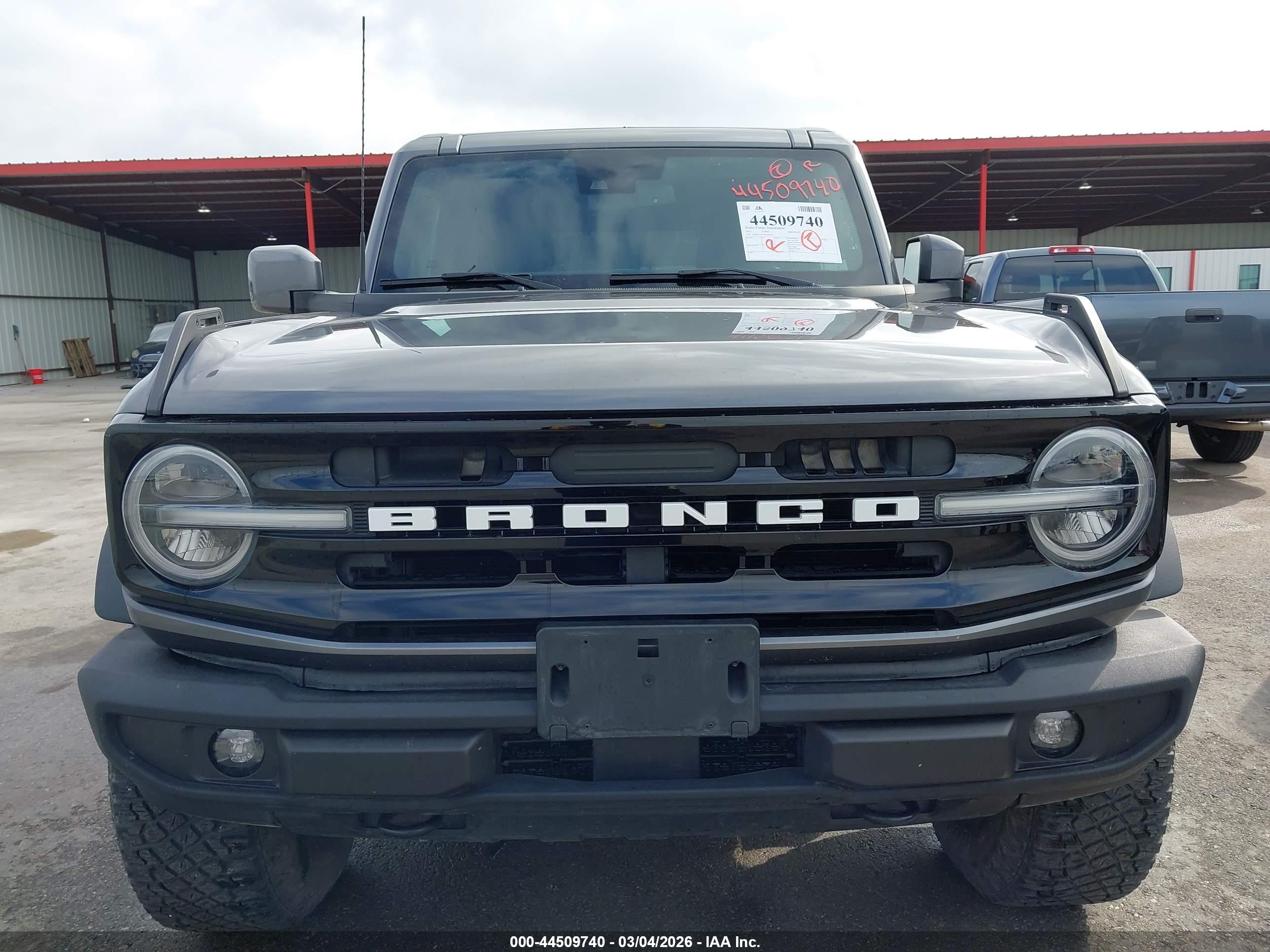 FORD BRONCO image 6