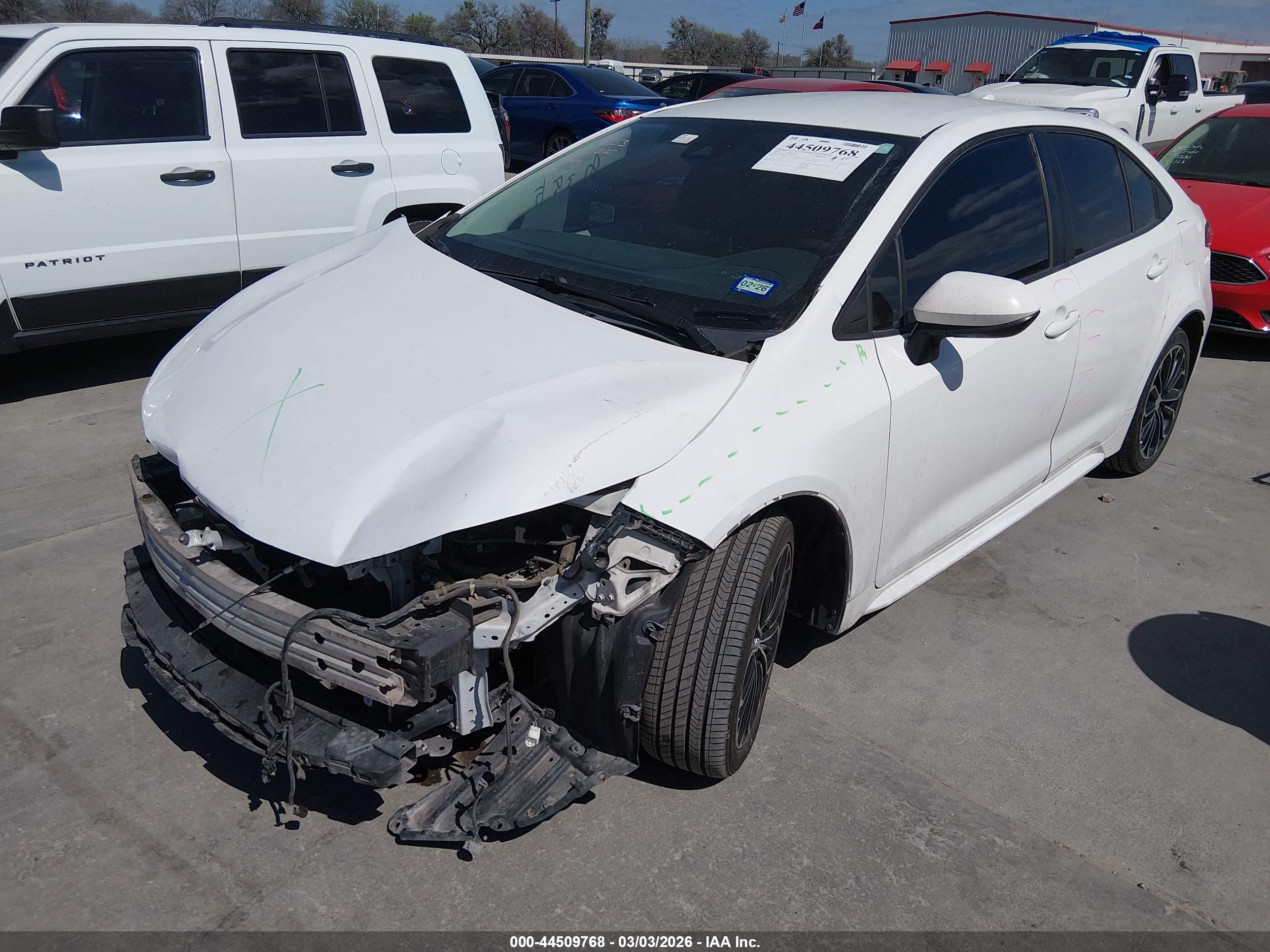 TOYOTA COROLLA image 2