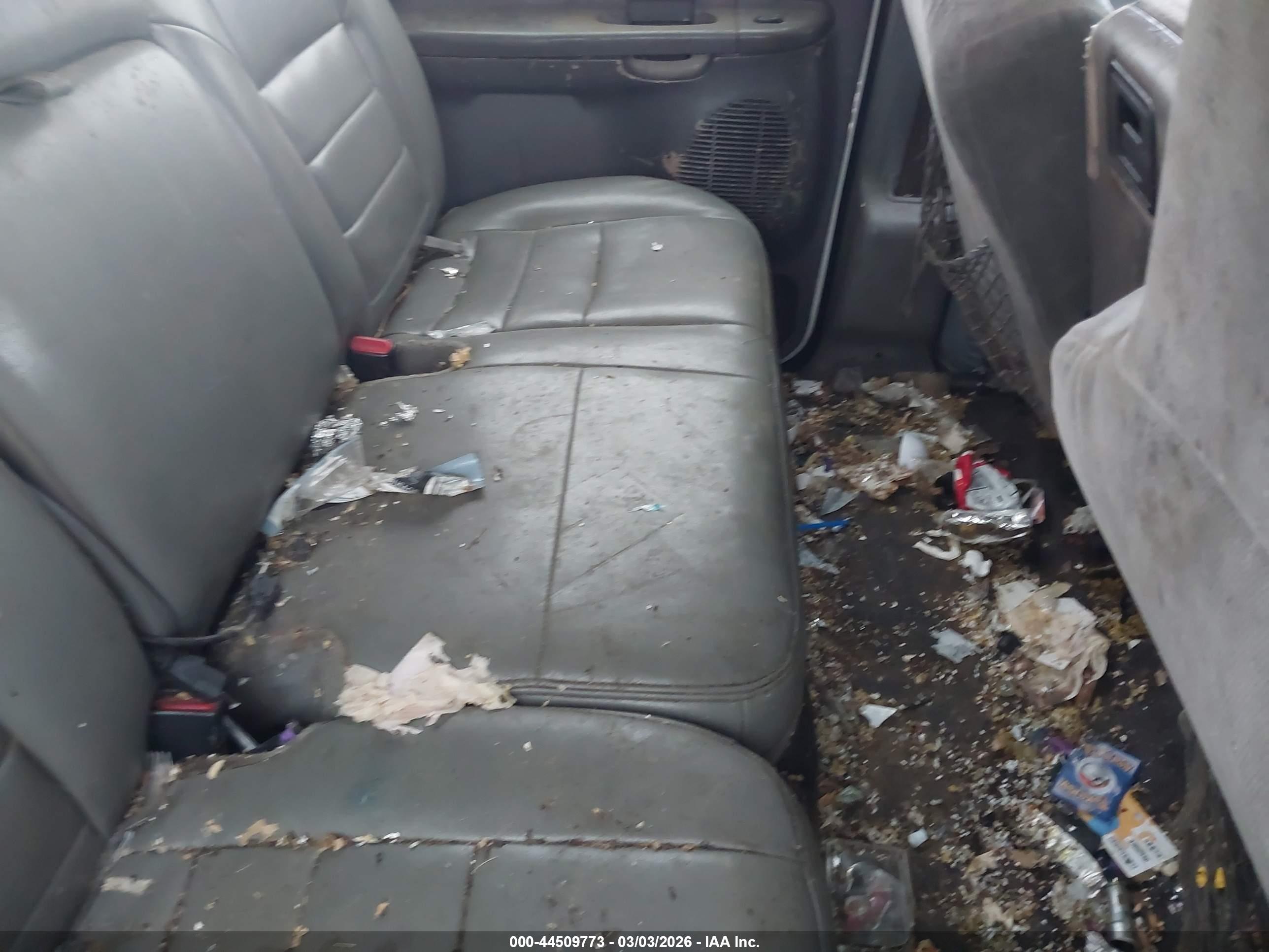 FORD EXCURSION image 8