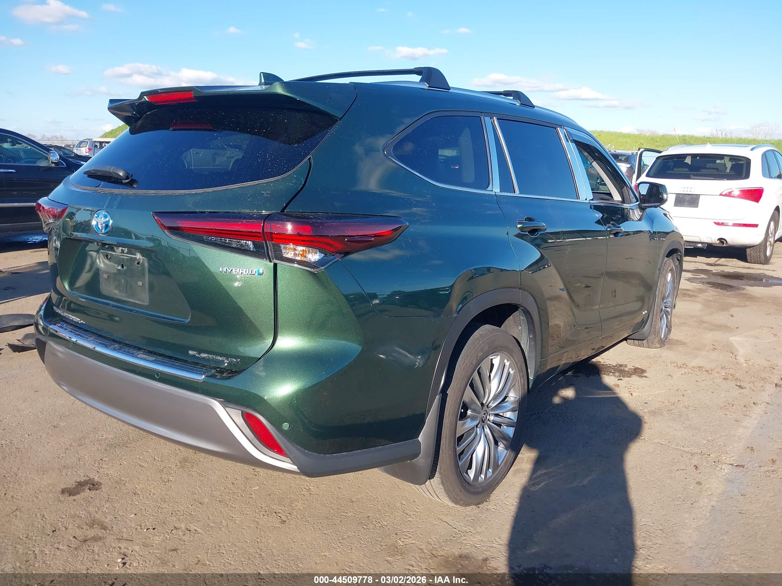 TOYOTA HIGHLANDER image 4