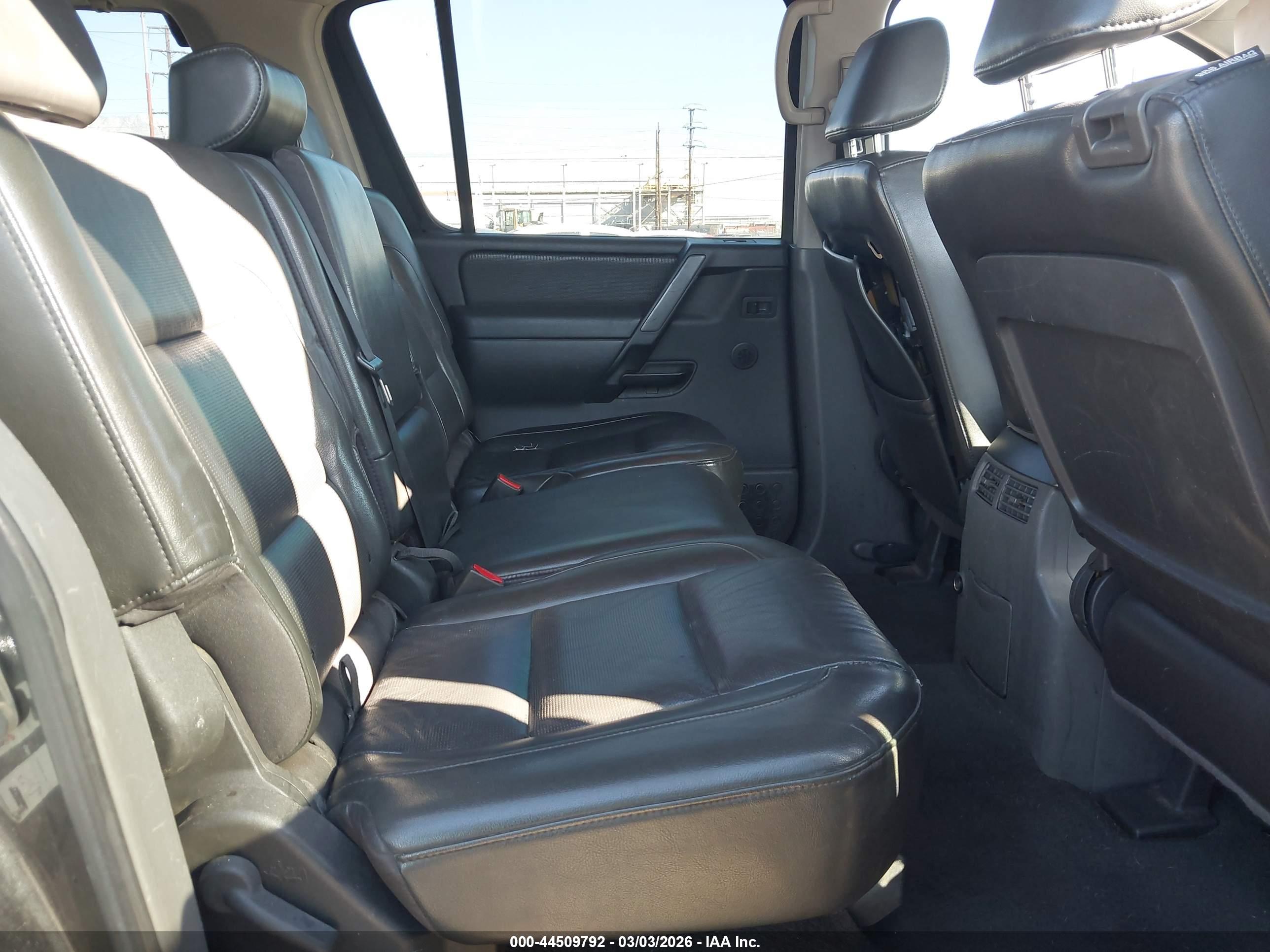 NISSAN ARMADA image 8