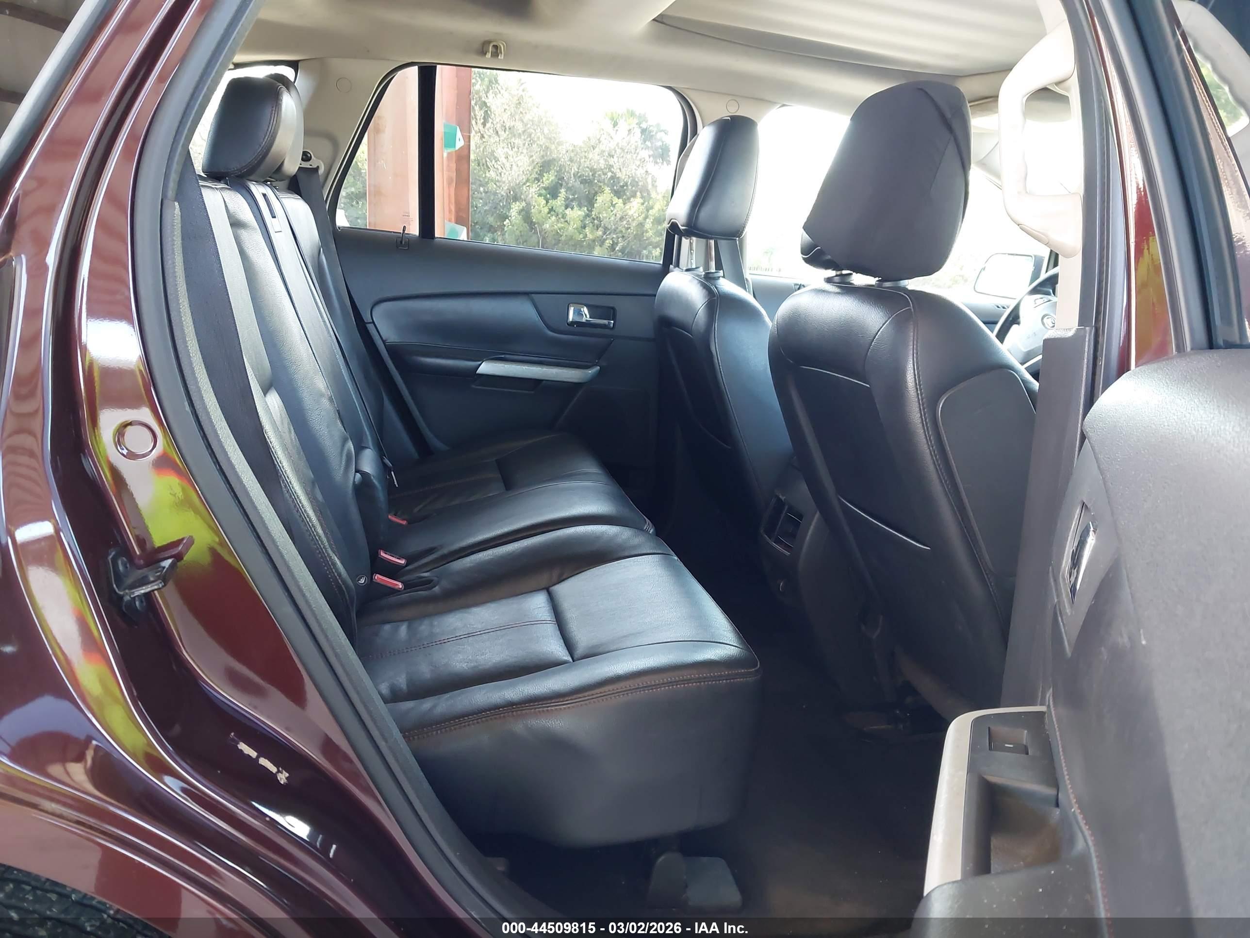 FORD EDGE image 8