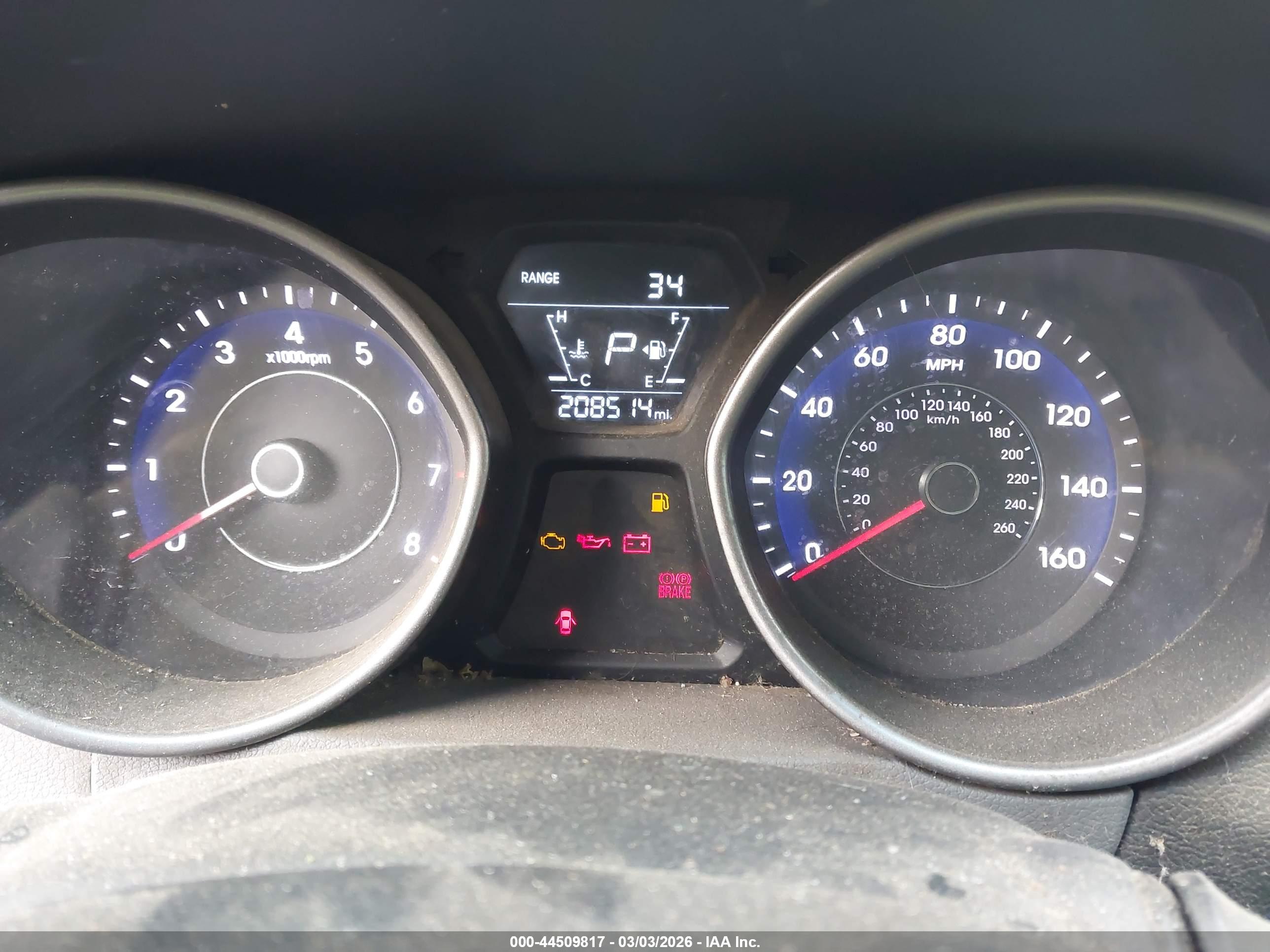 HYUNDAI ELANTRA image 7