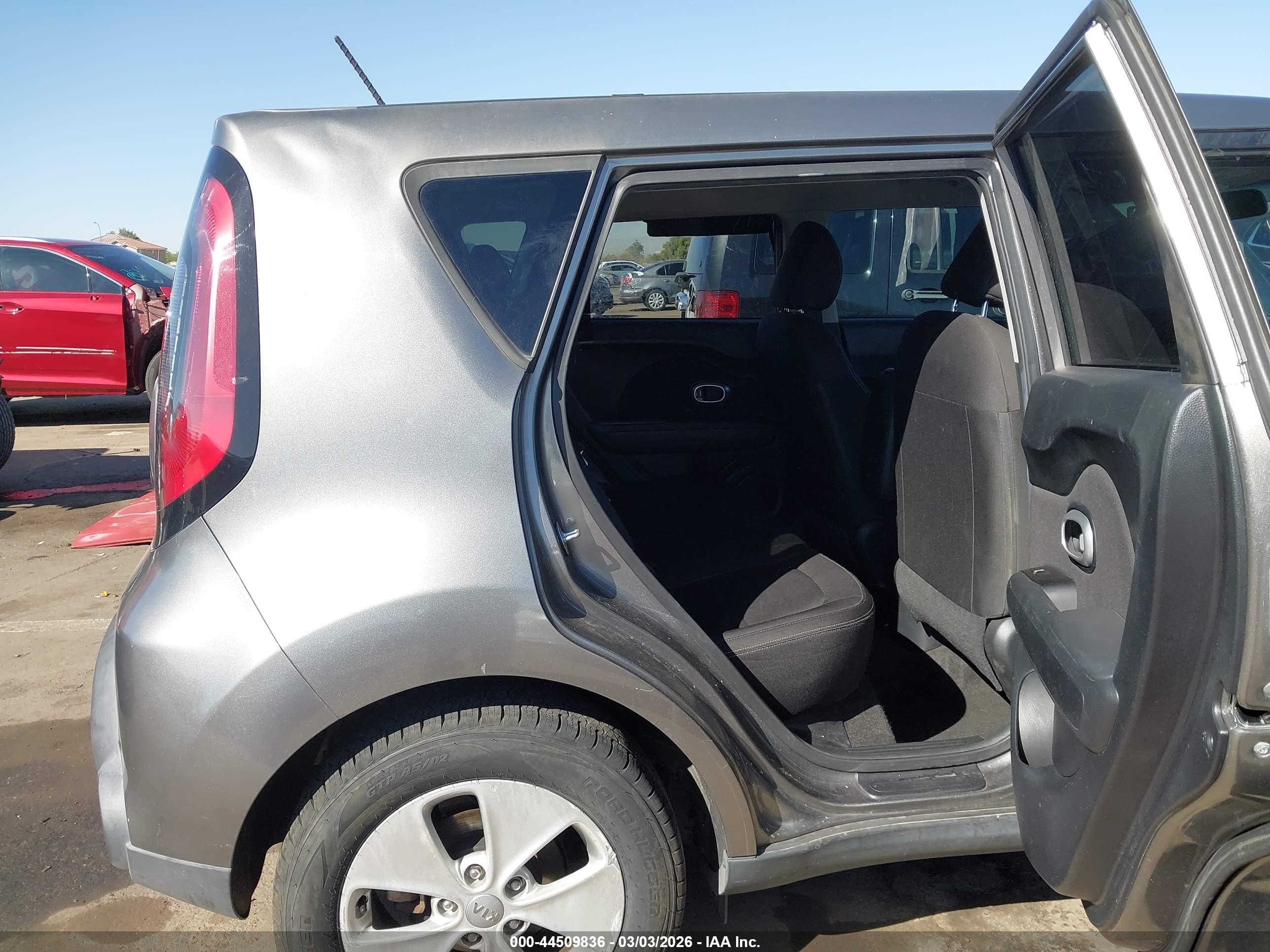 KIA SOUL image 8