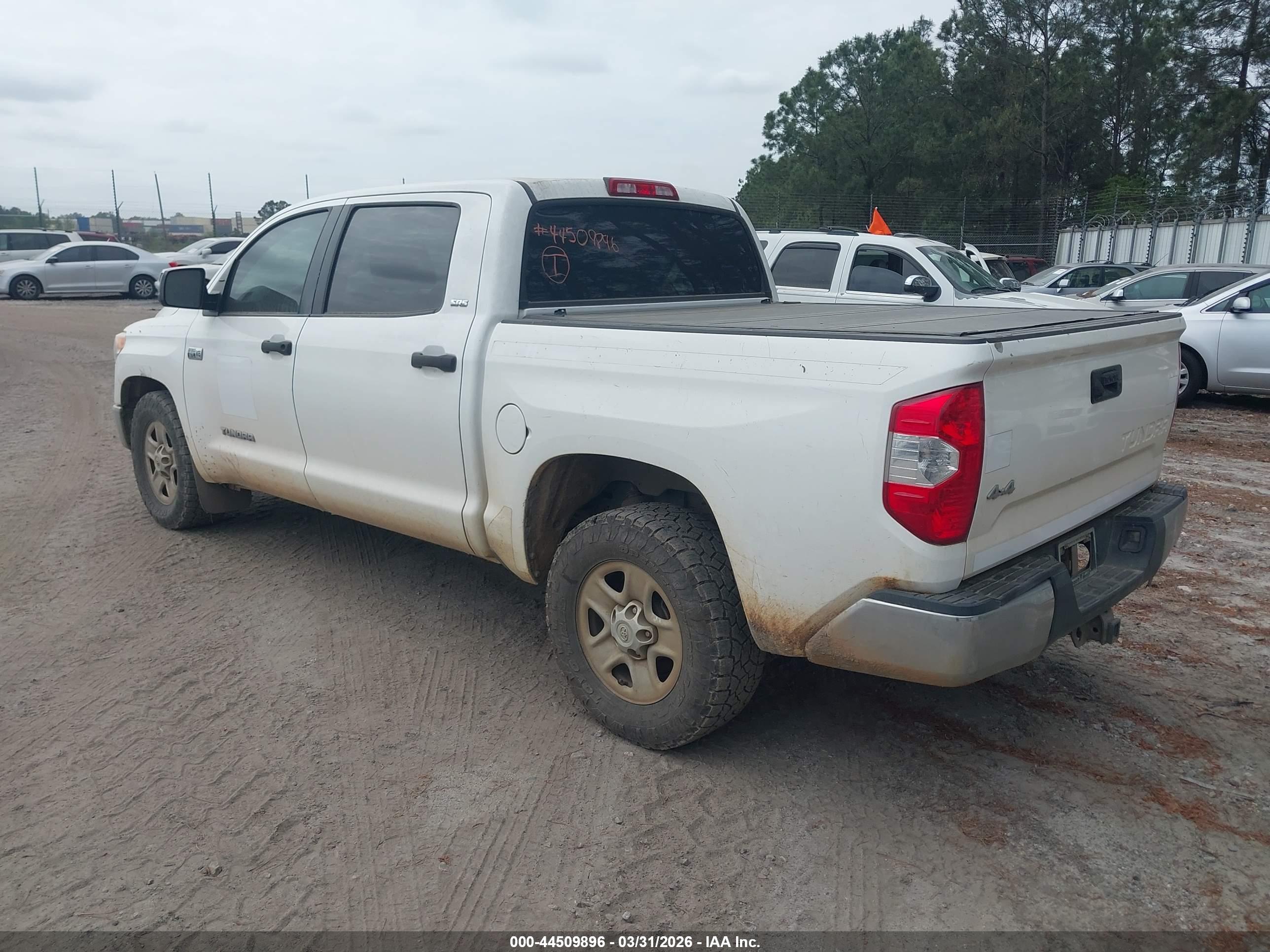 TOYOTA TUNDRA image 3
