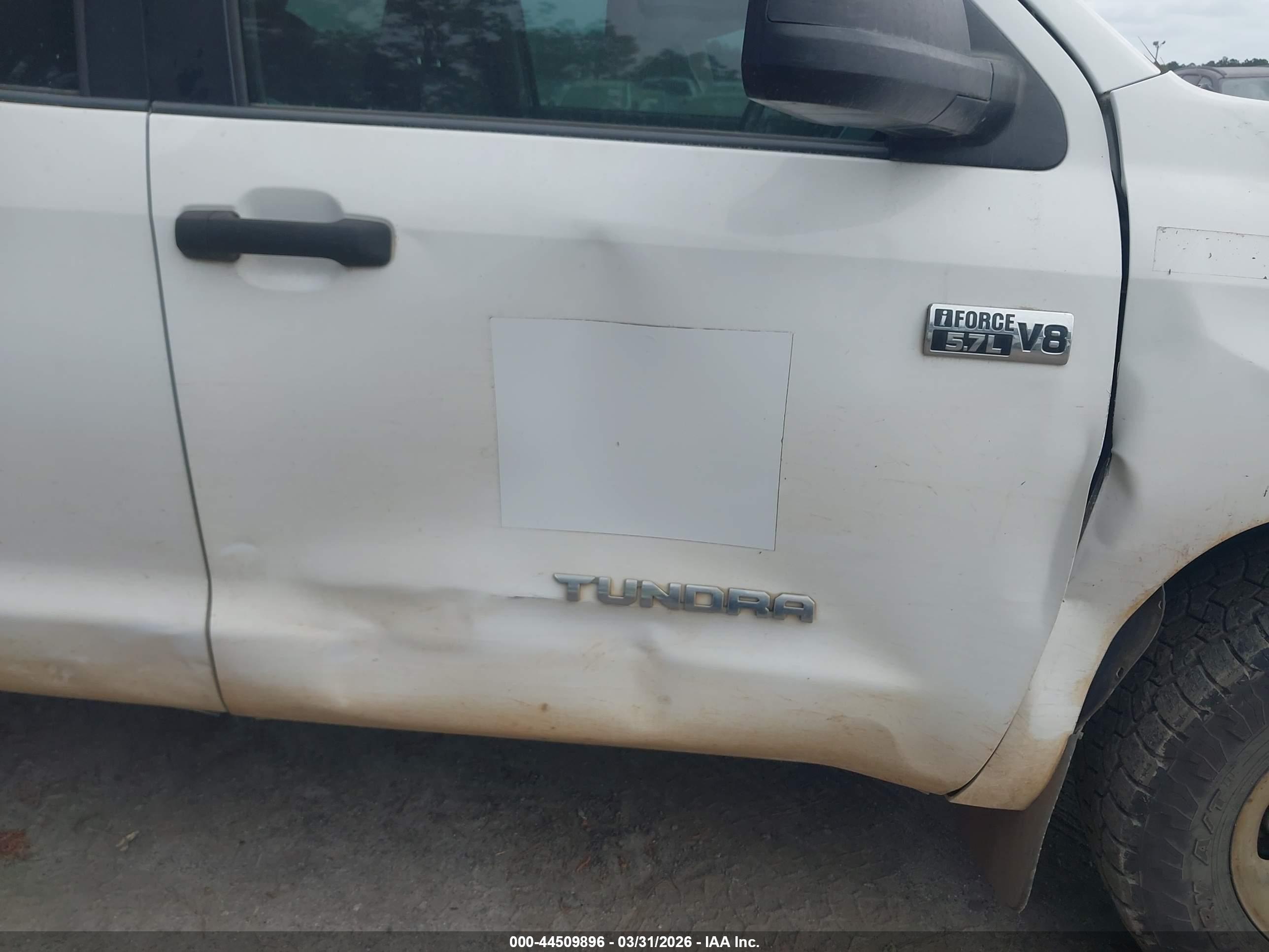 TOYOTA TUNDRA image 6