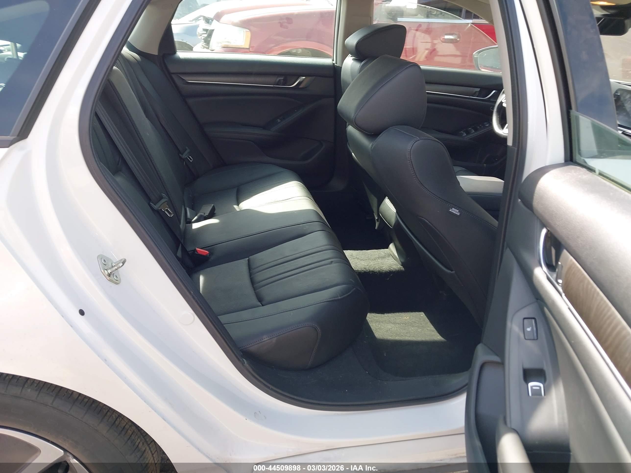 HONDA ACCORD image 8