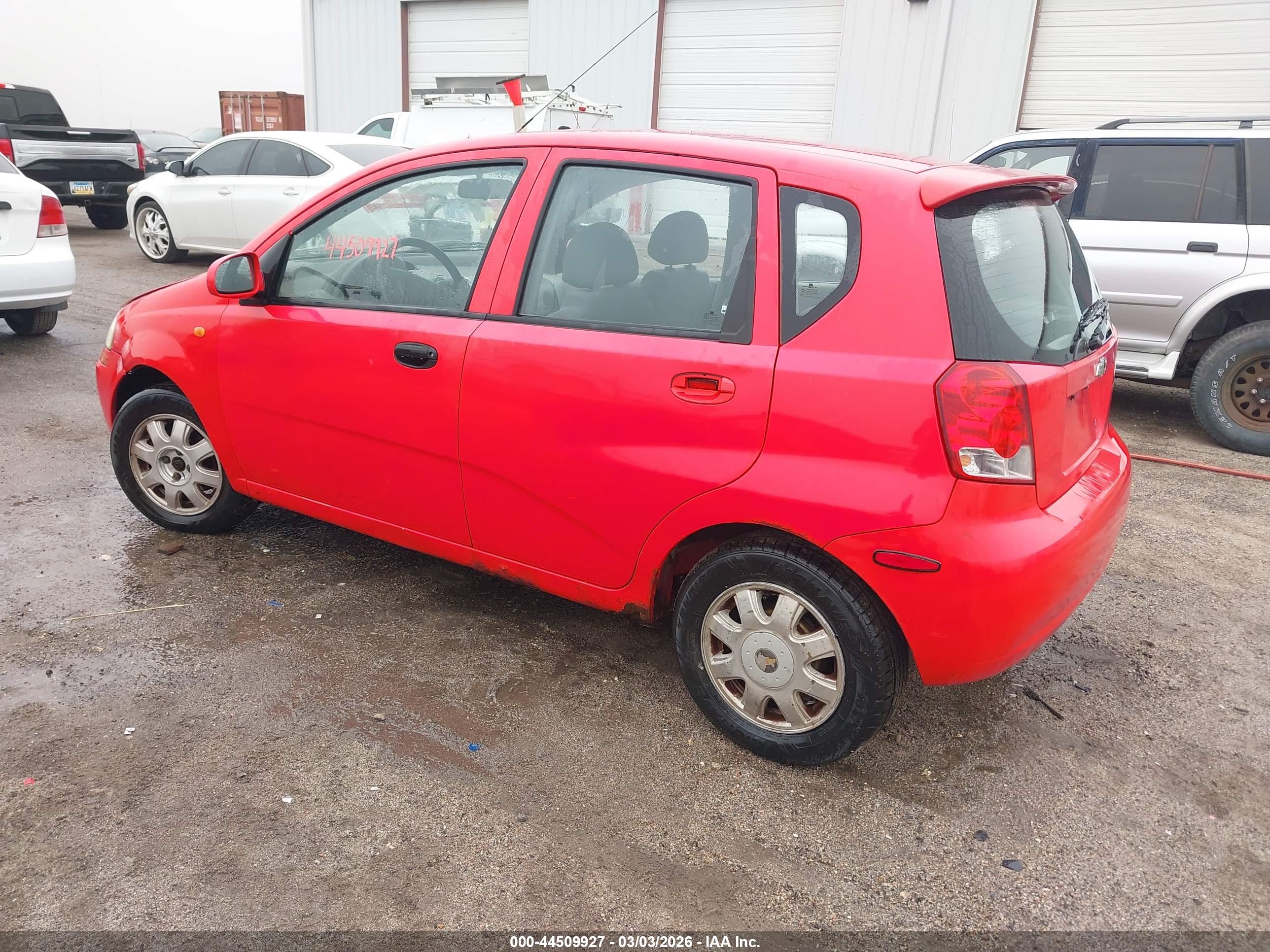 CHEVROLET AVEO image 3