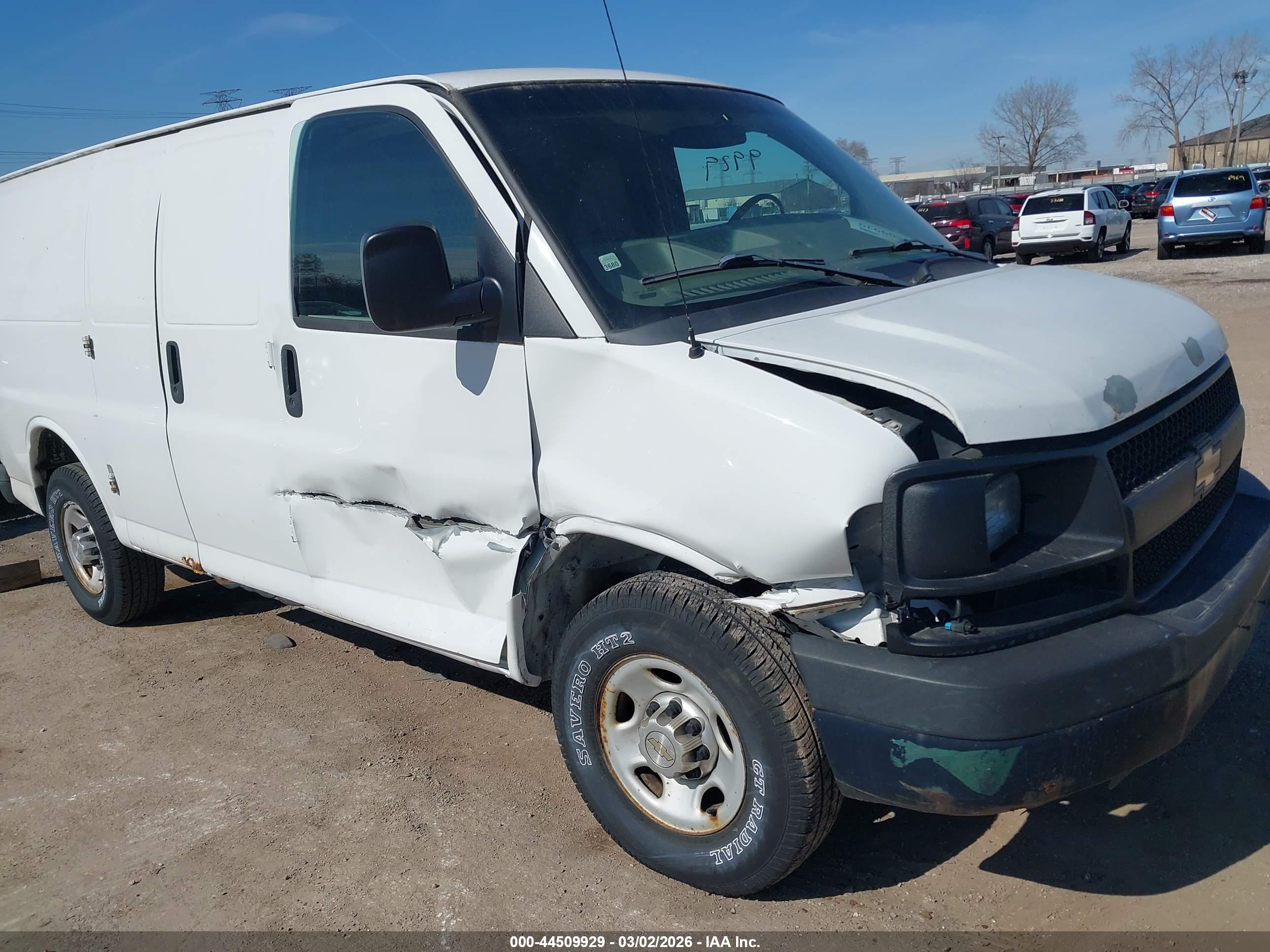CHEVROLET EXPRESS image 6