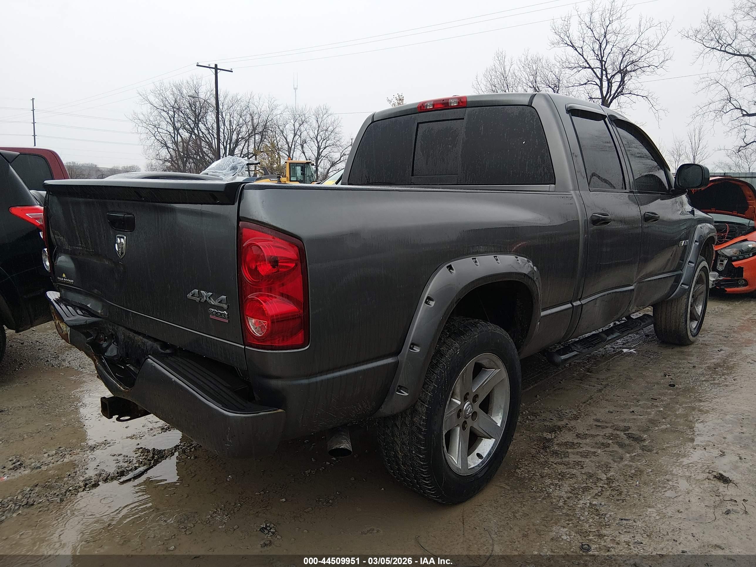 DODGE RAM image 4